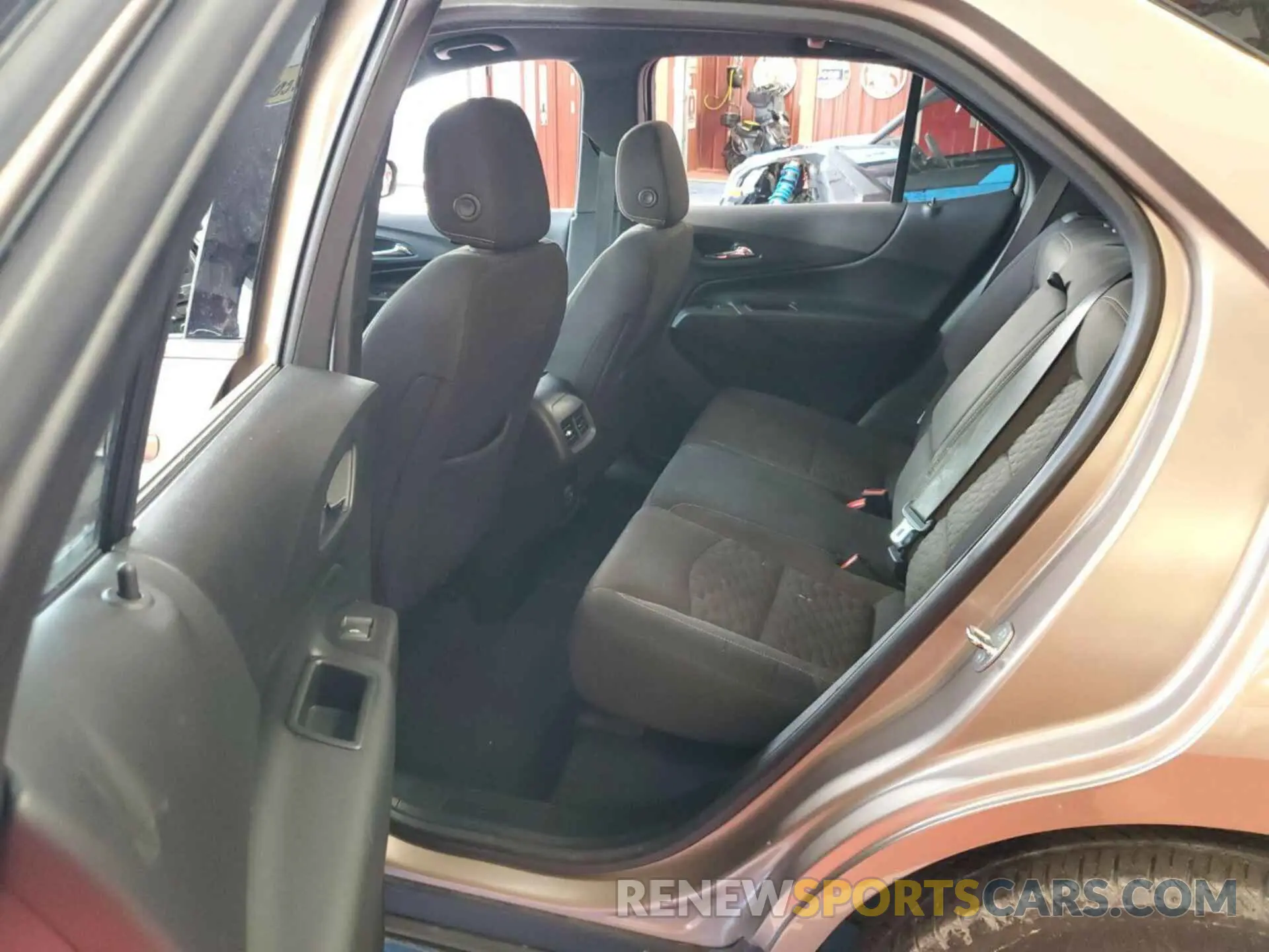 14 Photograph of a damaged car 2GNAXTEV7K6258068 CHEVROLET EQUINOX 2019