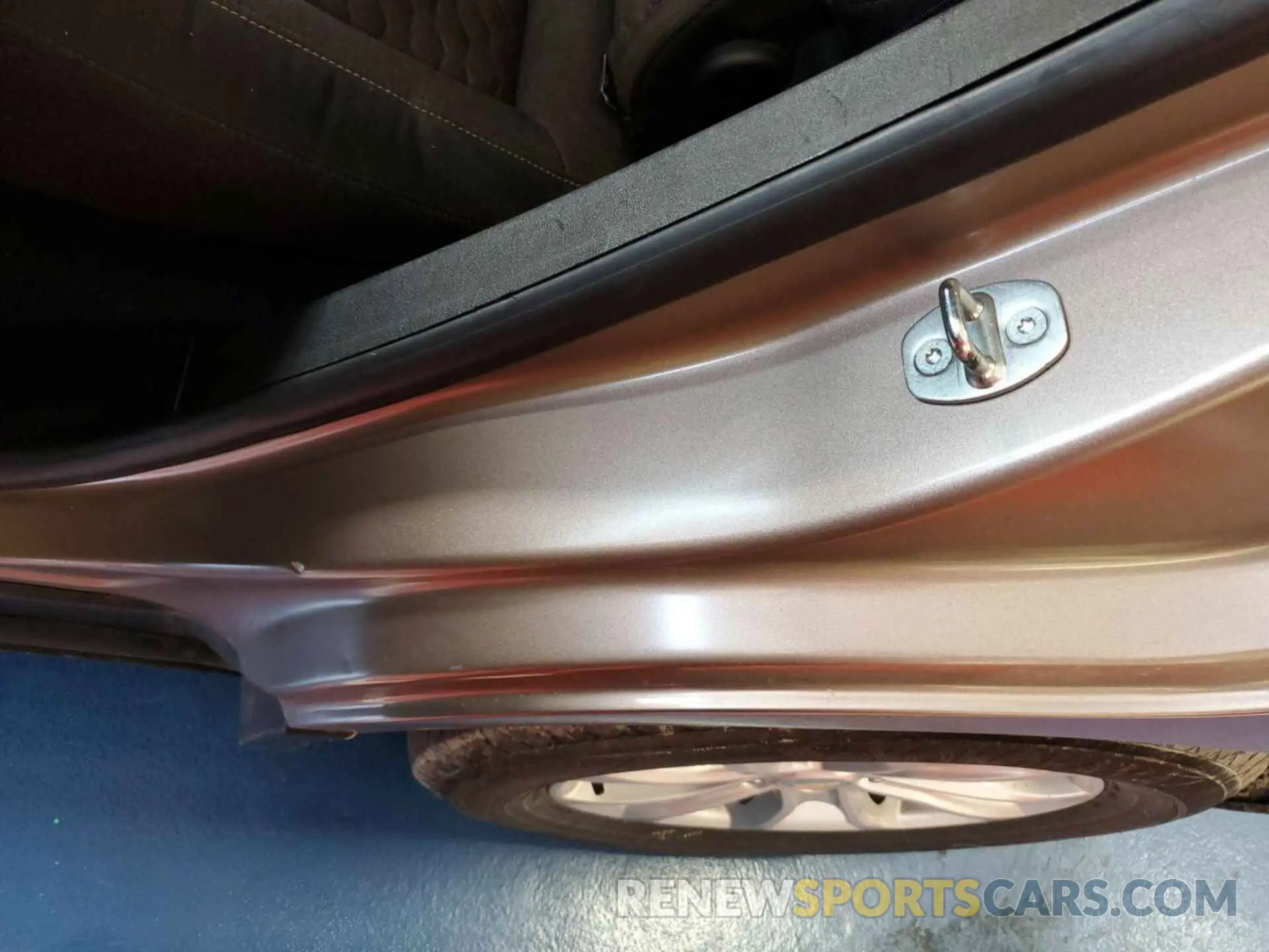 15 Photograph of a damaged car 2GNAXTEV7K6258068 CHEVROLET EQUINOX 2019