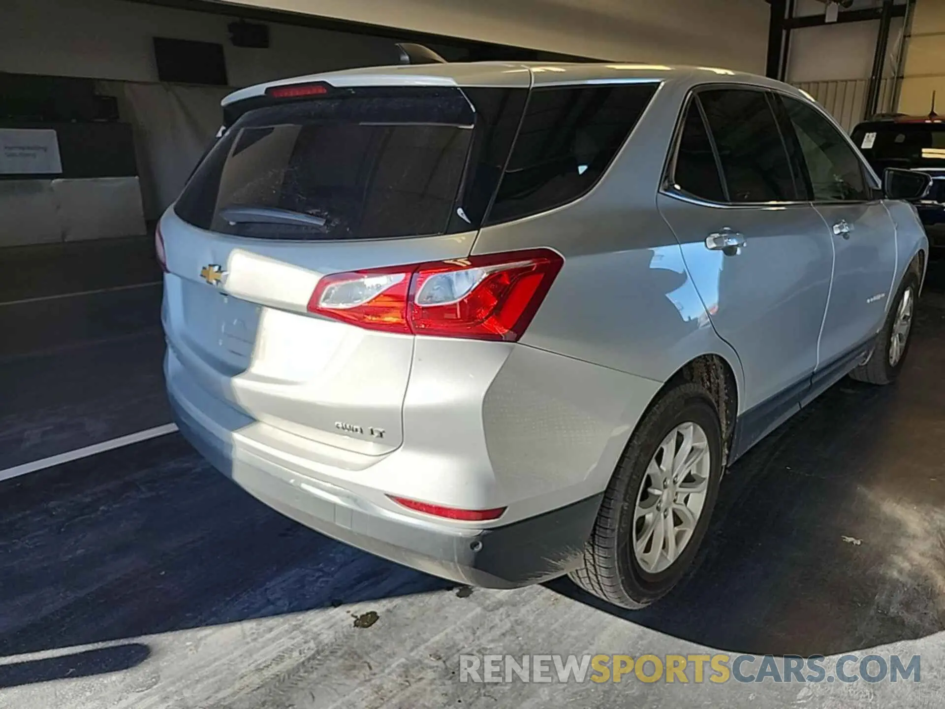 13 Photograph of a damaged car 2GNAXTEV7K6263304 CHEVROLET EQUINOX 2019