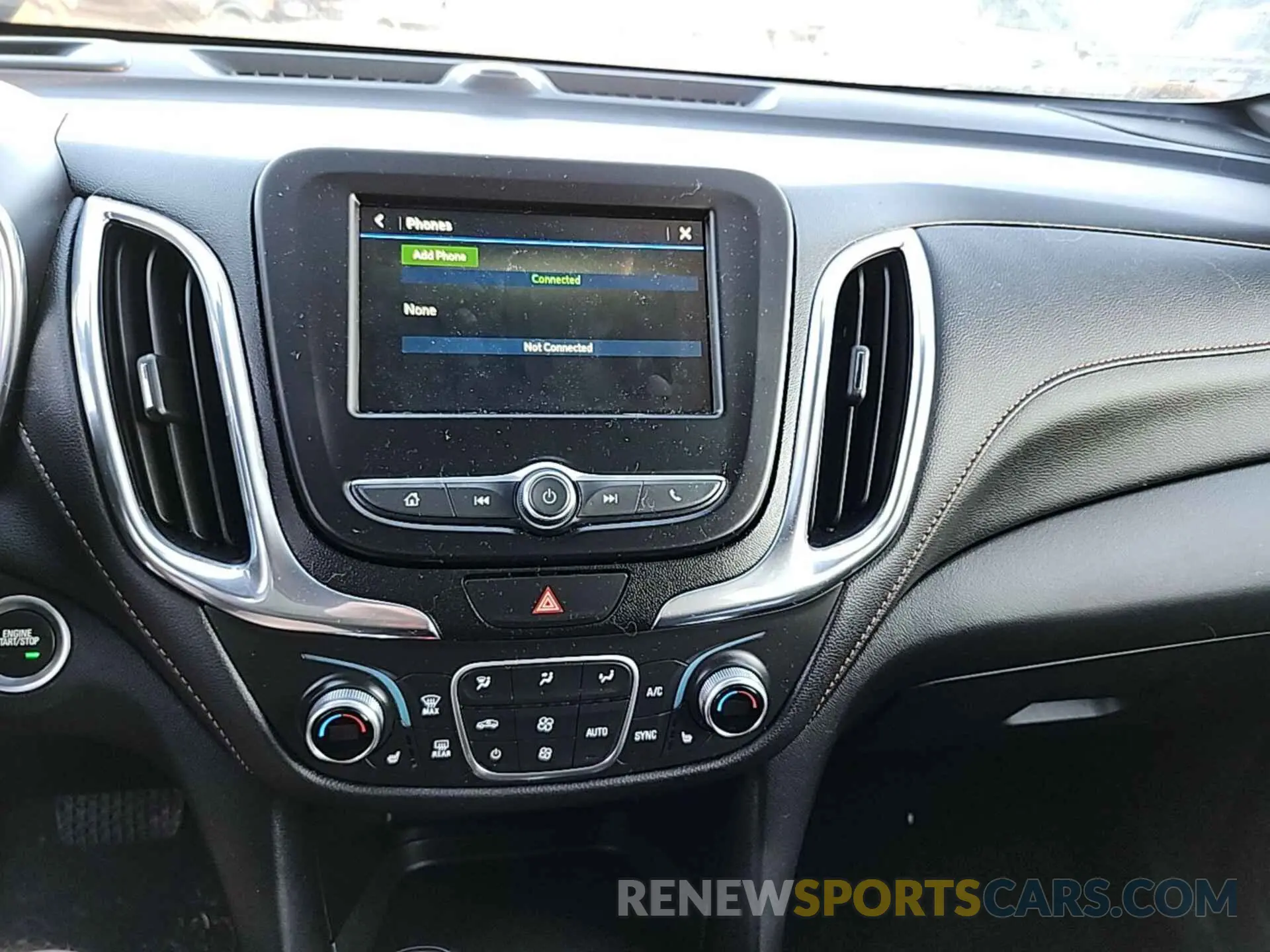 24 Photograph of a damaged car 2GNAXTEV7K6263304 CHEVROLET EQUINOX 2019