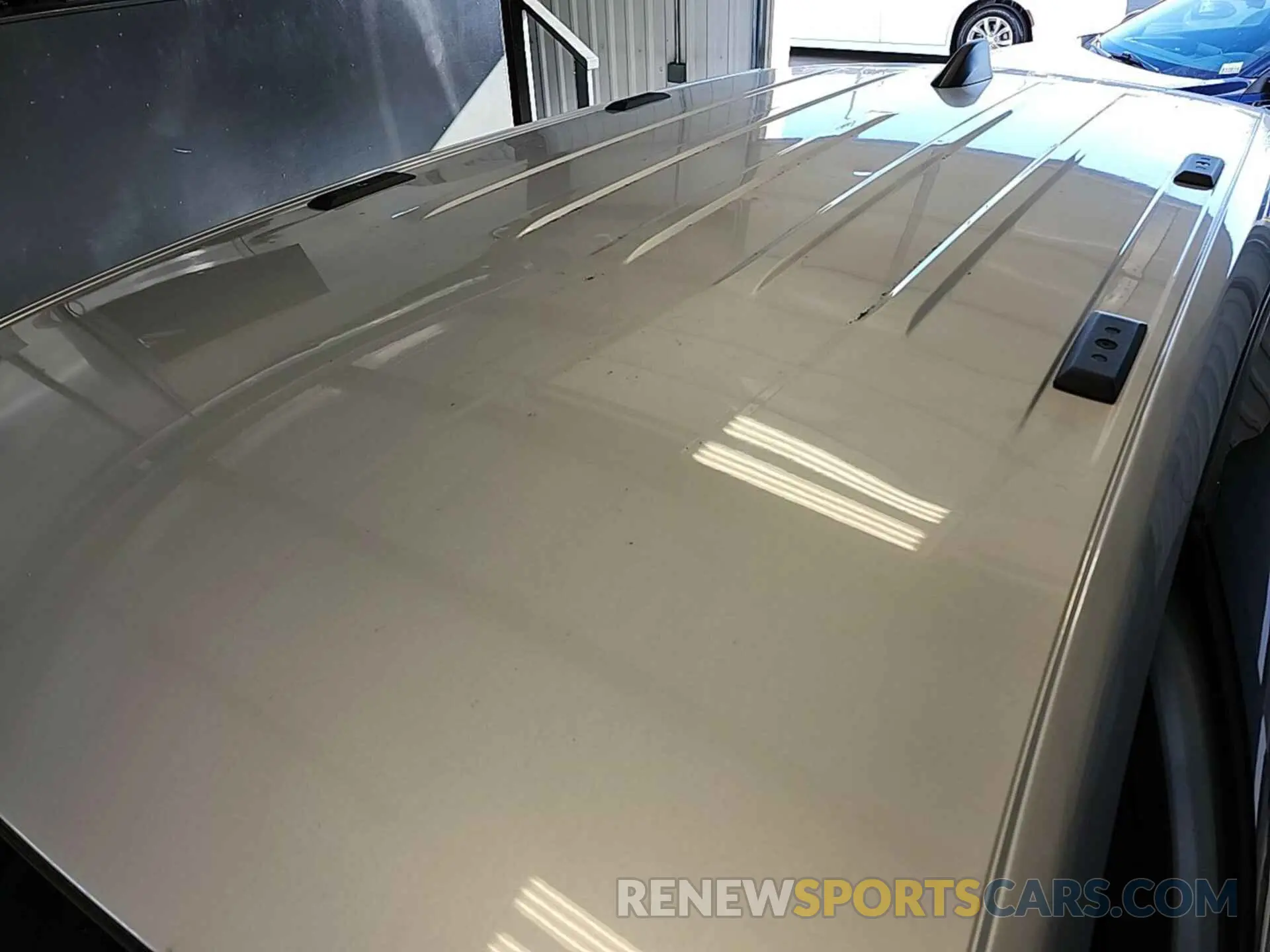 28 Photograph of a damaged car 2GNAXTEV7K6263304 CHEVROLET EQUINOX 2019