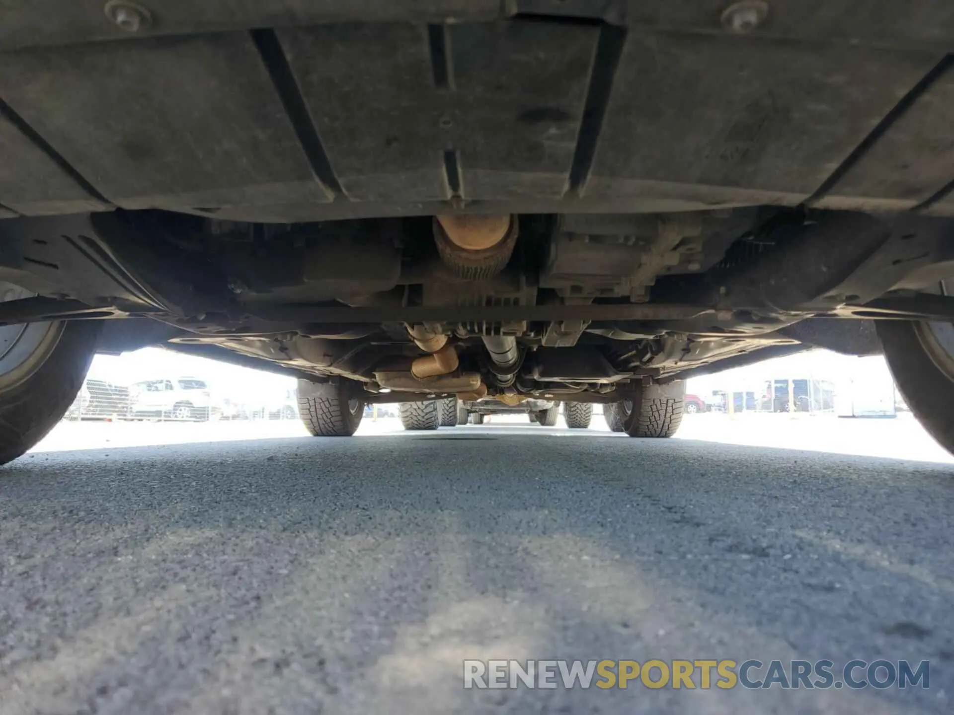 12 Photograph of a damaged car 2GNAXTEV8K6256328 CHEVROLET EQUINOX 2019