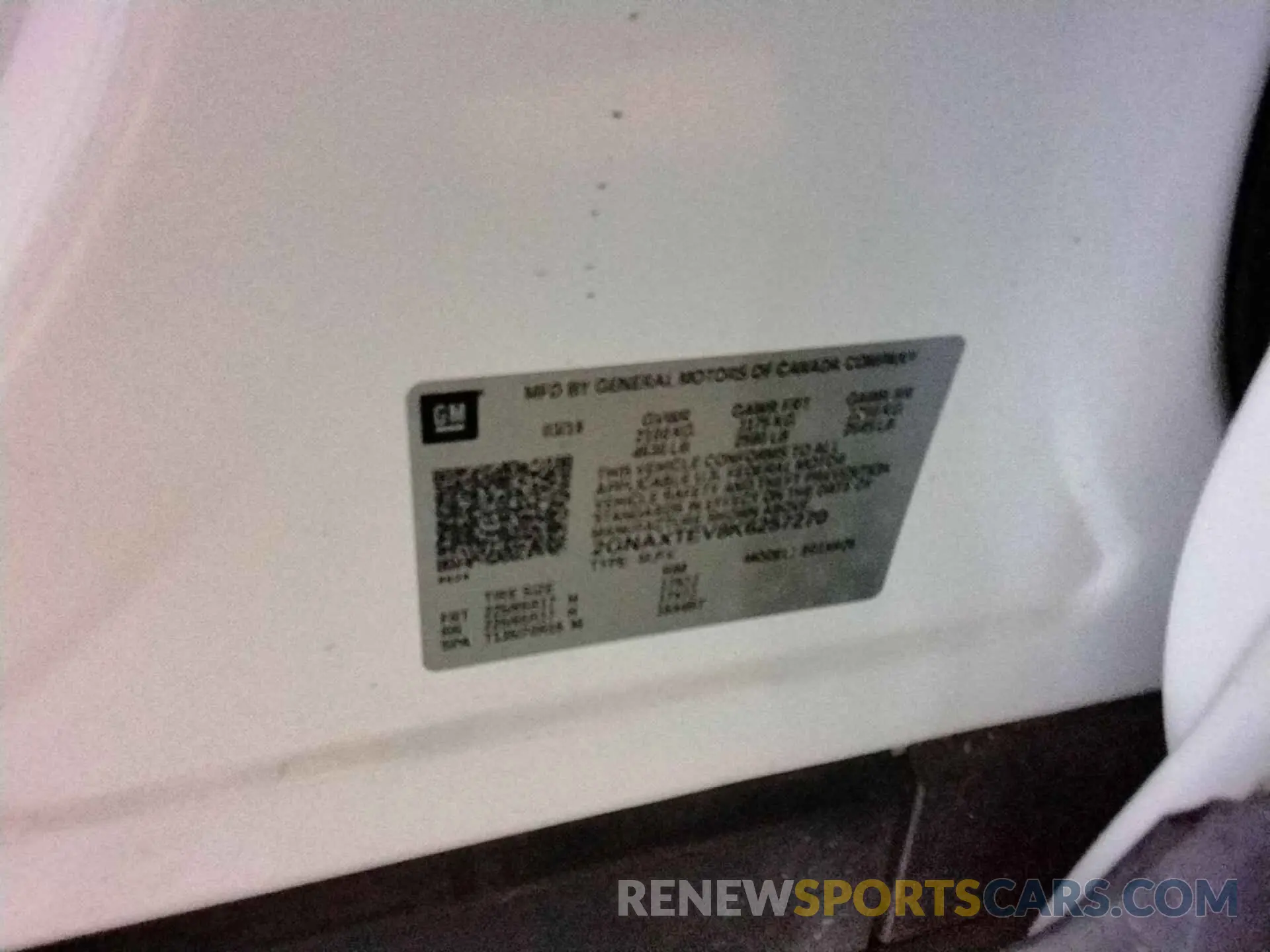 9 Photograph of a damaged car 2GNAXTEV8K6257270 CHEVROLET EQUINOX 2019