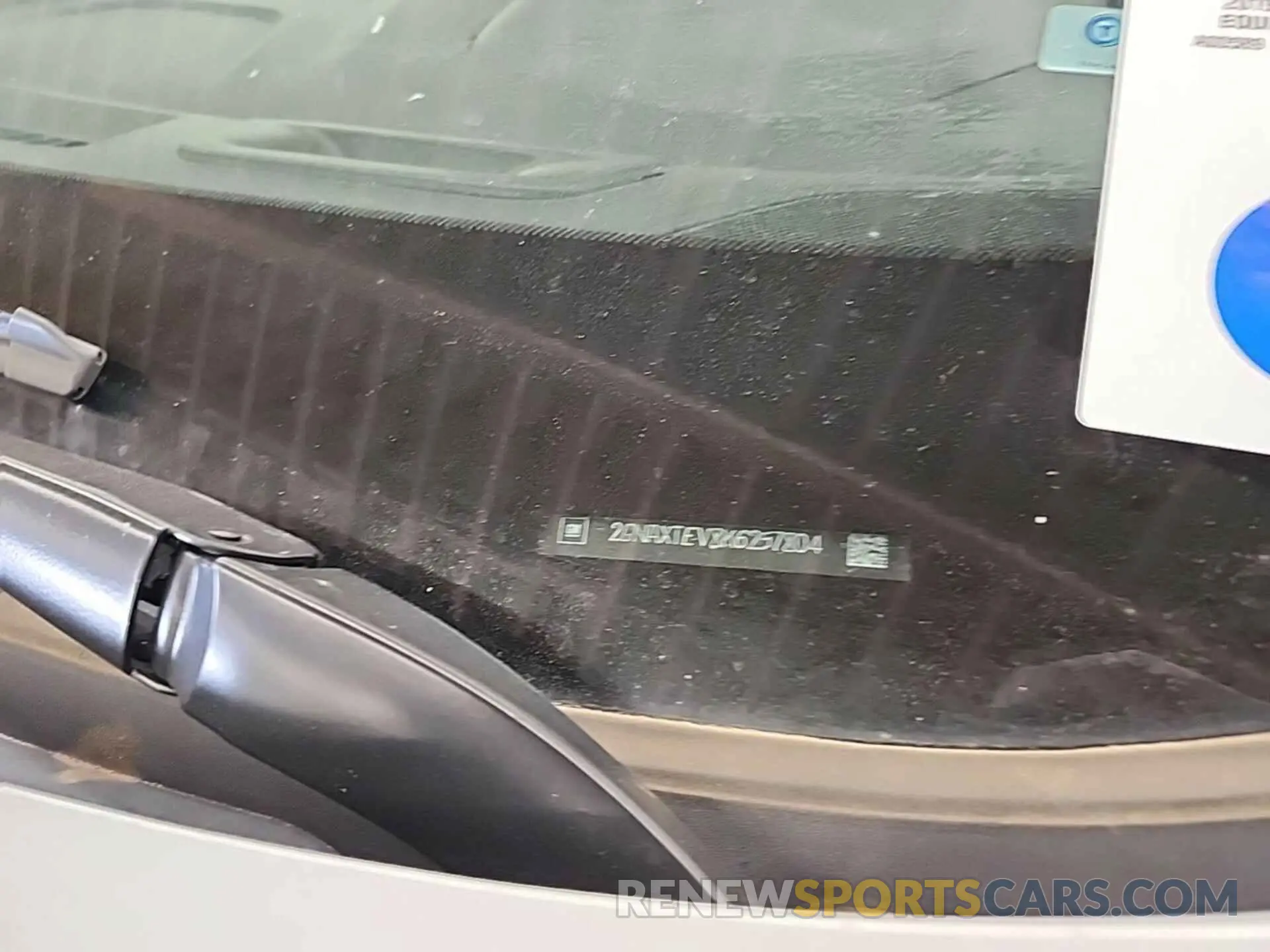 17 Photograph of a damaged car 2GNAXTEV8K6257804 CHEVROLET EQUINOX 2019