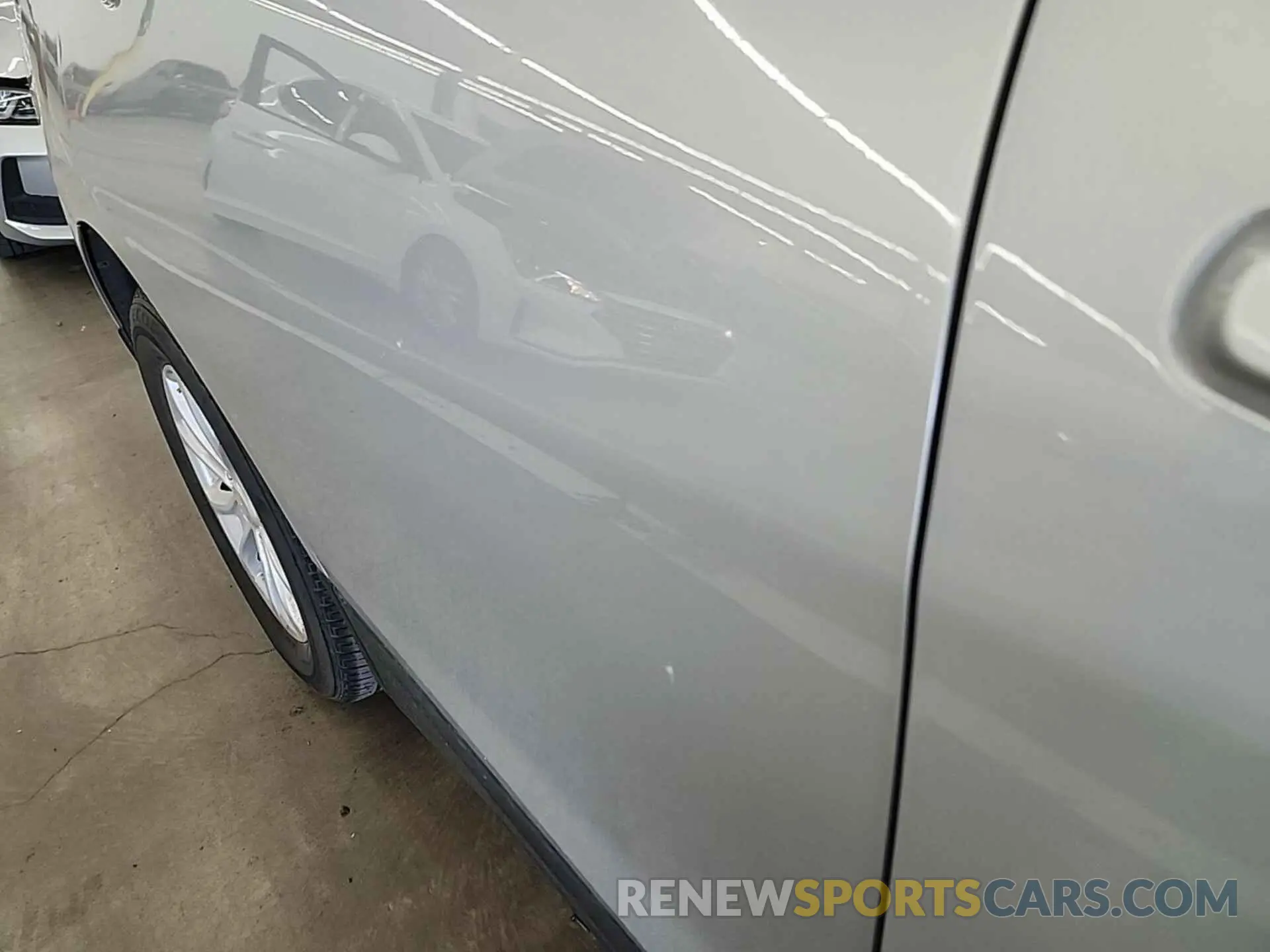 2 Photograph of a damaged car 2GNAXTEV8K6257804 CHEVROLET EQUINOX 2019