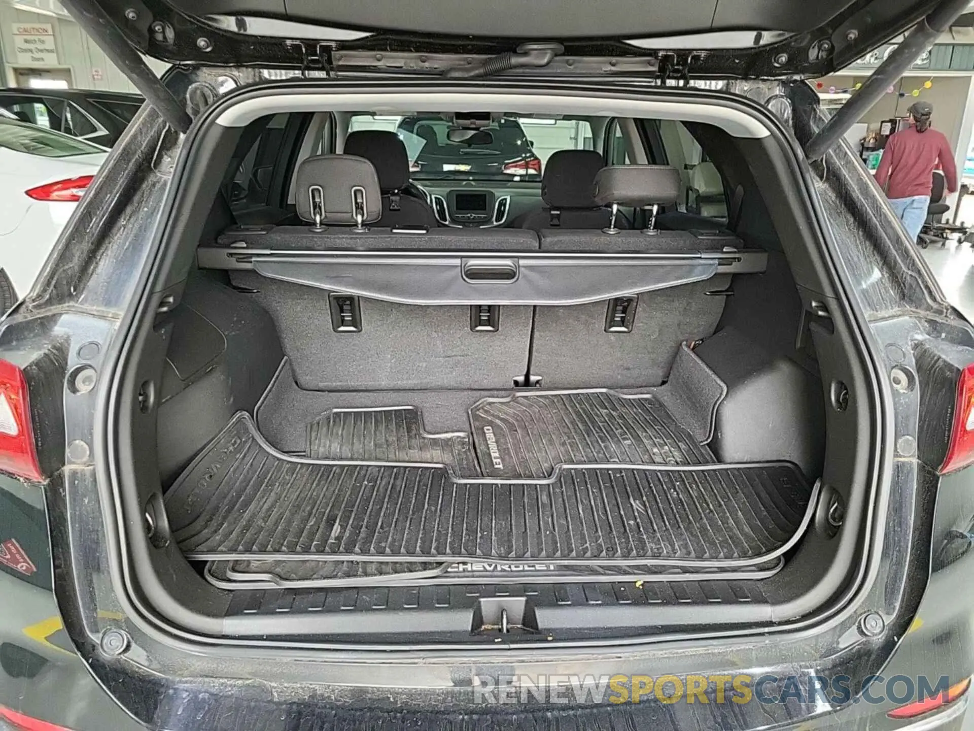 22 Photograph of a damaged car 2GNAXTEV8K6259682 CHEVROLET EQUINOX 2019