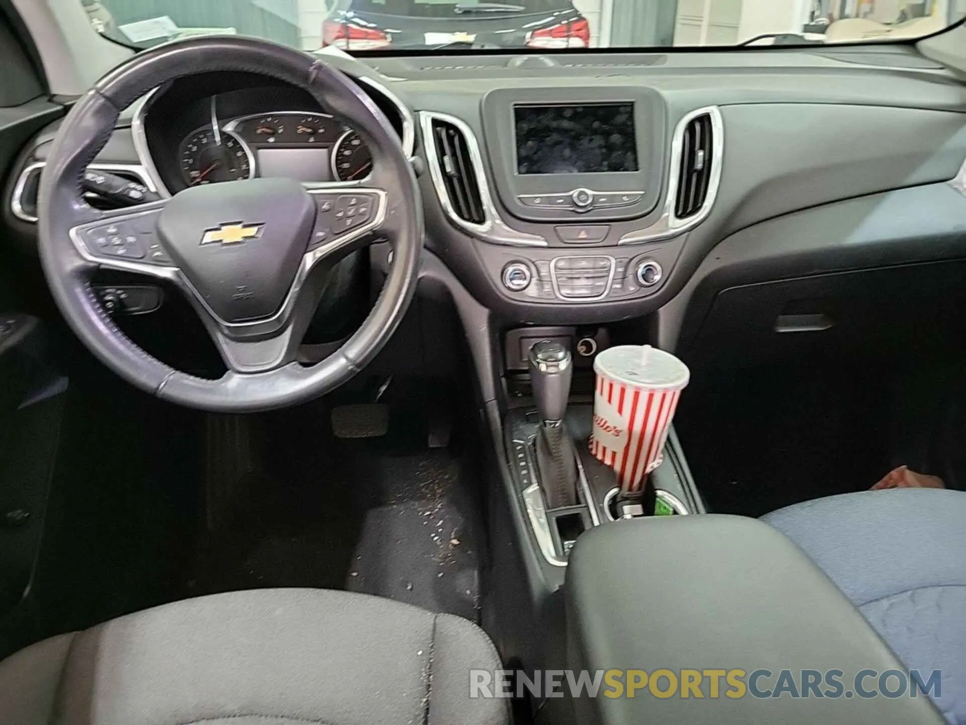 6 Photograph of a damaged car 2GNAXTEV8K6259682 CHEVROLET EQUINOX 2019
