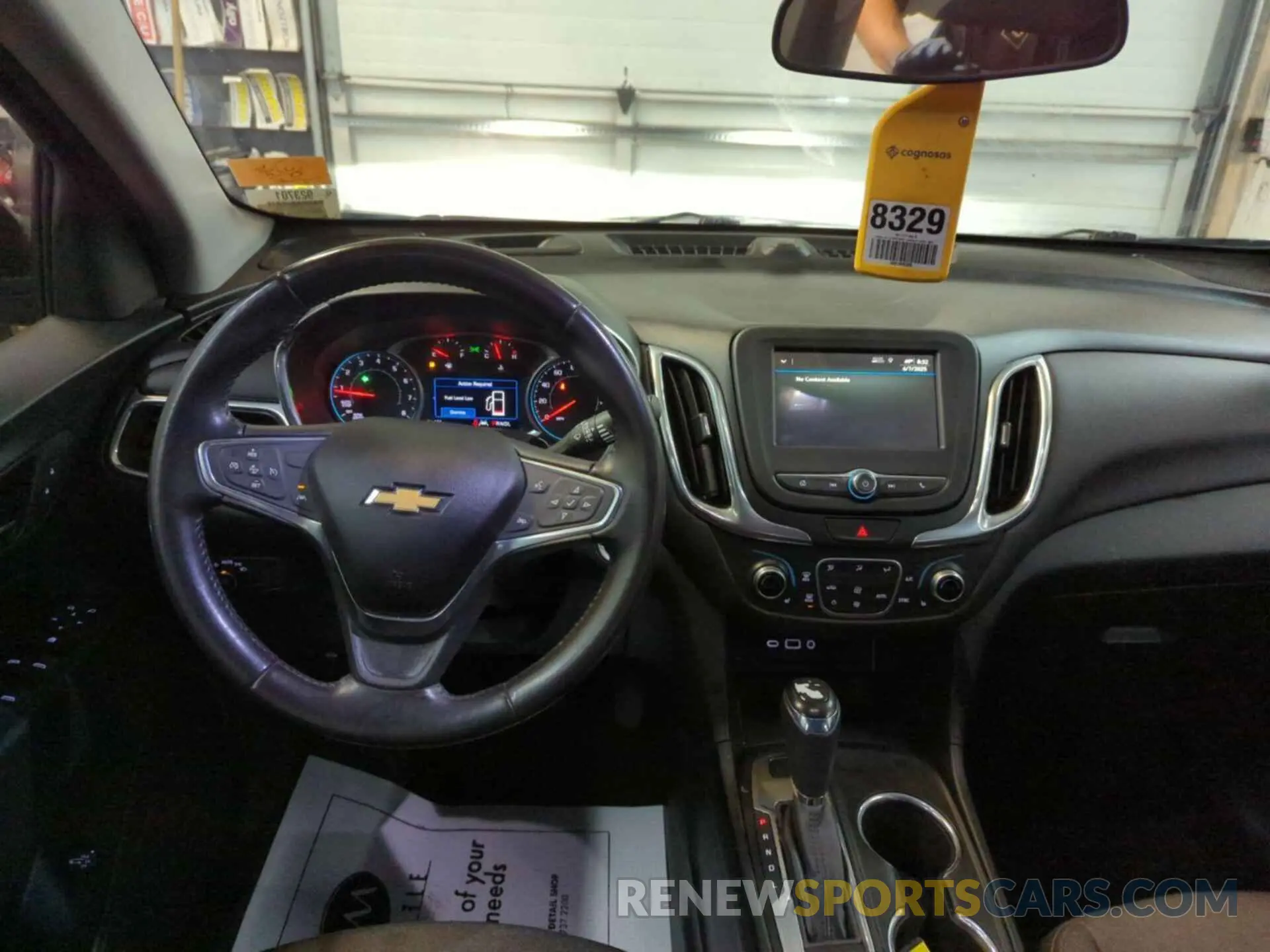 10 Photograph of a damaged car 2GNAXTEV8K6275218 CHEVROLET EQUINOX 2019