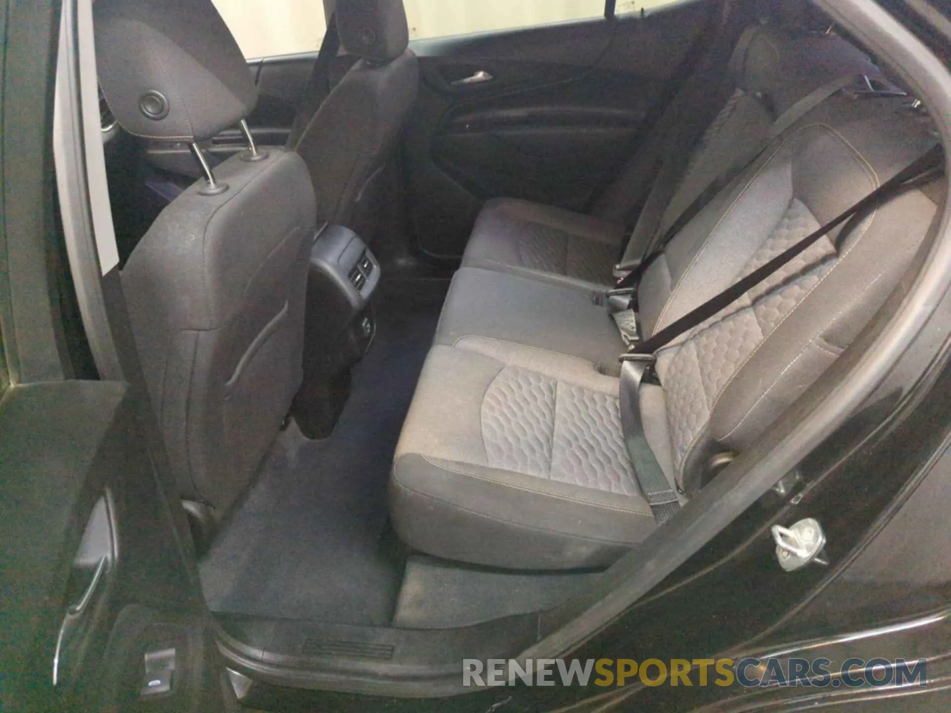 22 Photograph of a damaged car 2GNAXTEV8K6275218 CHEVROLET EQUINOX 2019