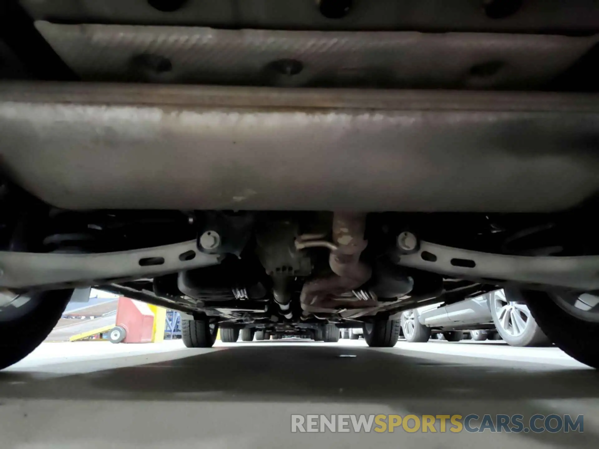 35 Photograph of a damaged car 2GNAXTEV8K6275218 CHEVROLET EQUINOX 2019