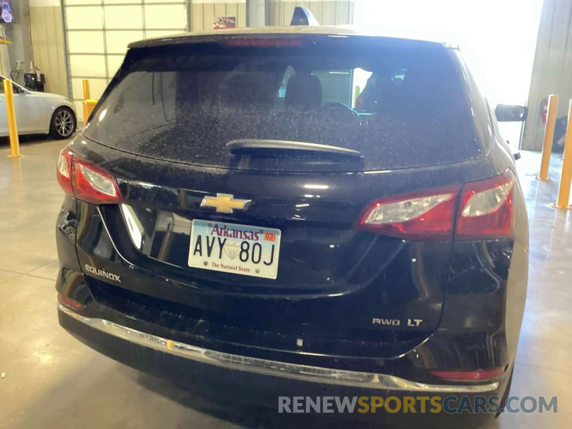 6 Photograph of a damaged car 2GNAXTEV9K6165388 CHEVROLET EQUINOX 2019