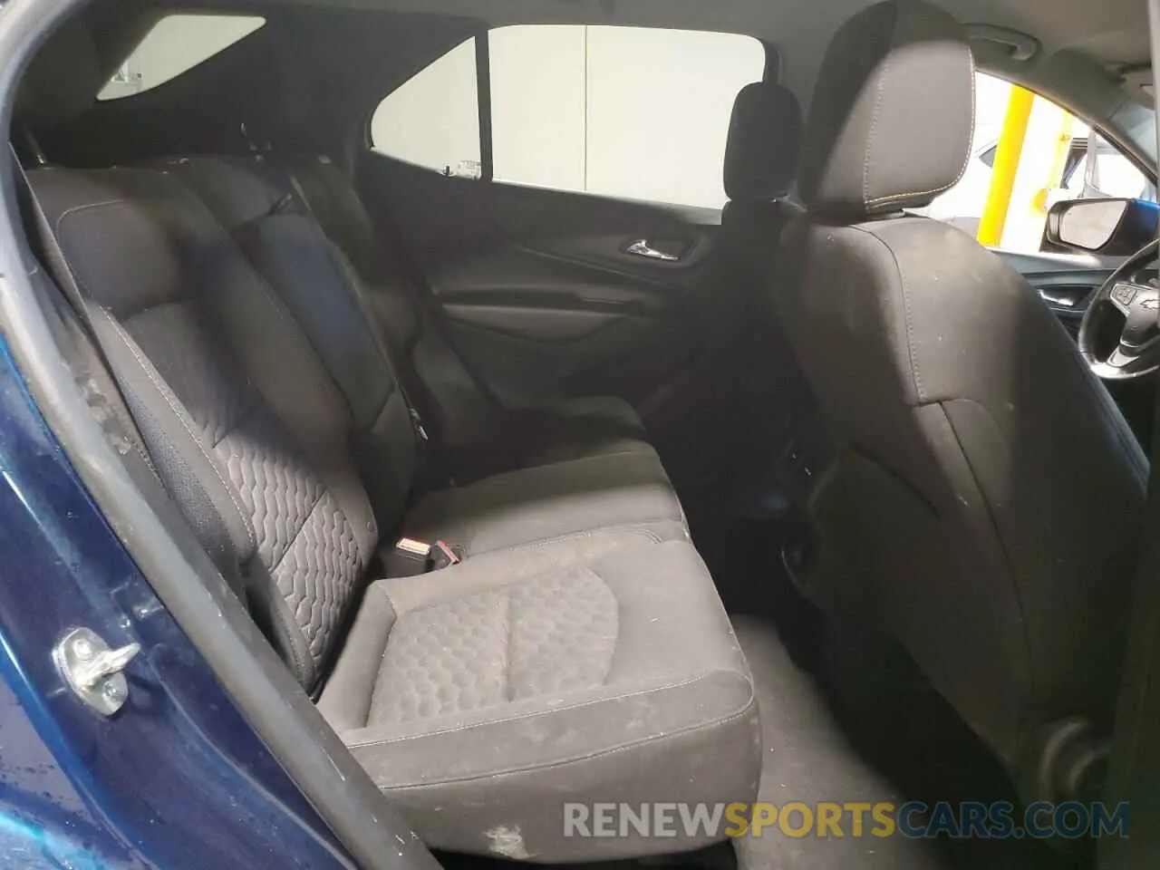 10 Photograph of a damaged car 2GNAXTEV9K6188511 CHEVROLET EQUINOX 2019