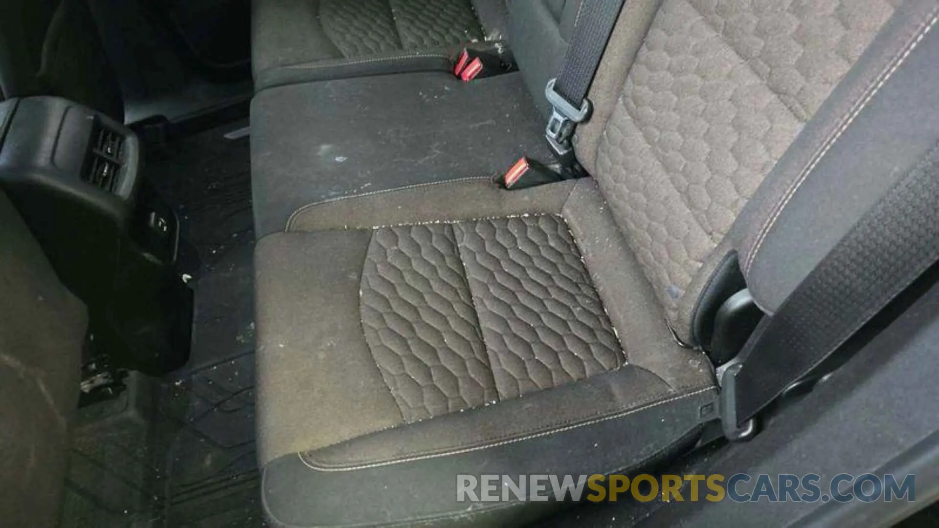 12 Photograph of a damaged car 2GNAXTEV9K6267564 CHEVROLET EQUINOX 2019