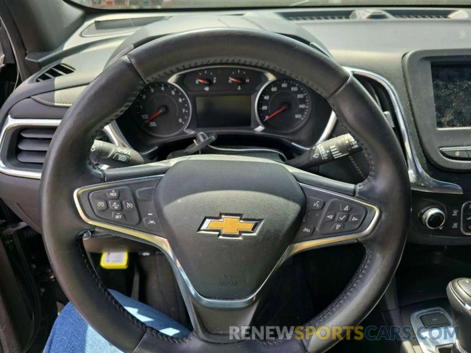 5 Photograph of a damaged car 2GNAXTEV9K6267564 CHEVROLET EQUINOX 2019