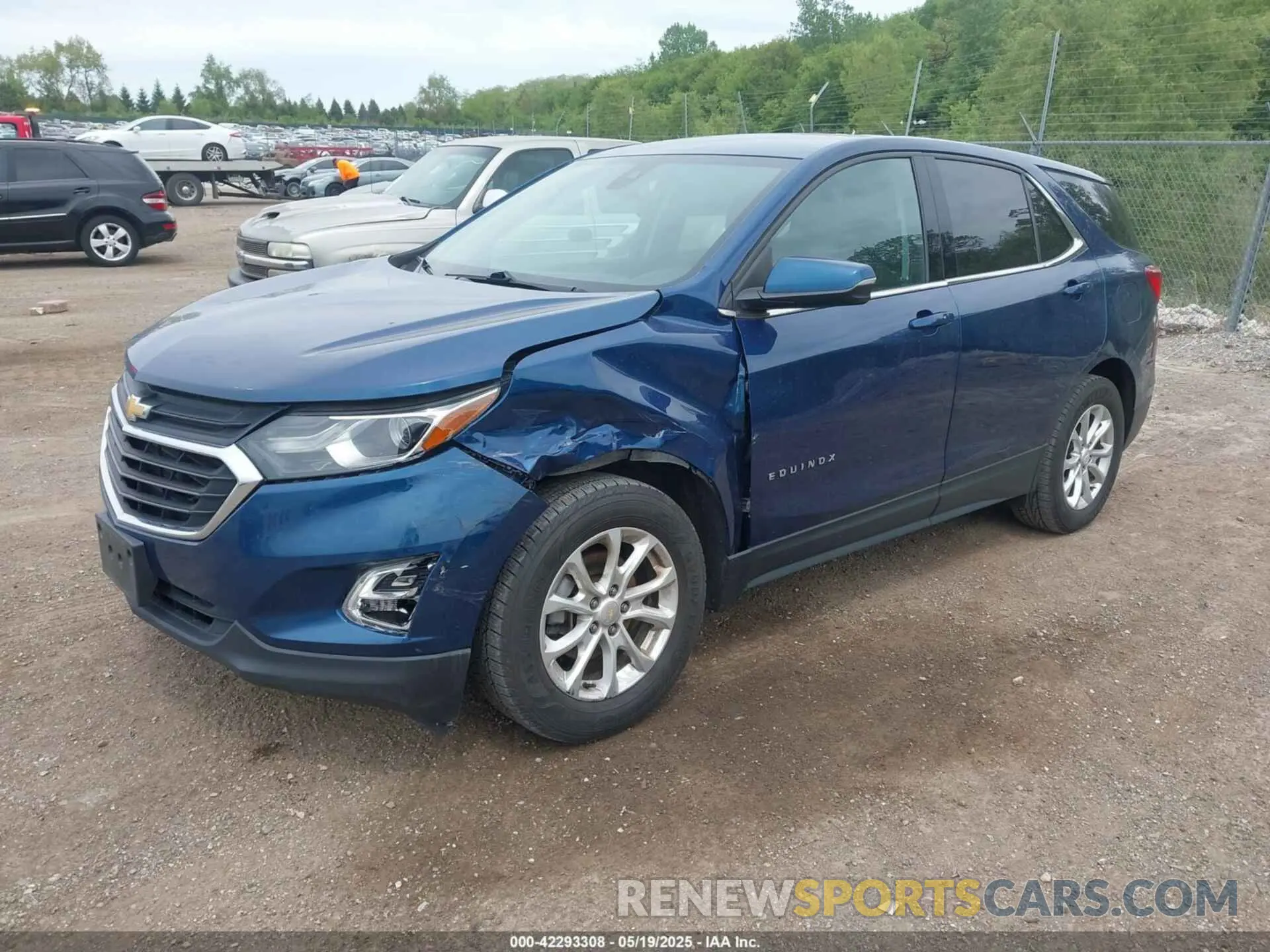 2 Photograph of a damaged car 2GNAXTEVXK6174908 CHEVROLET EQUINOX 2019