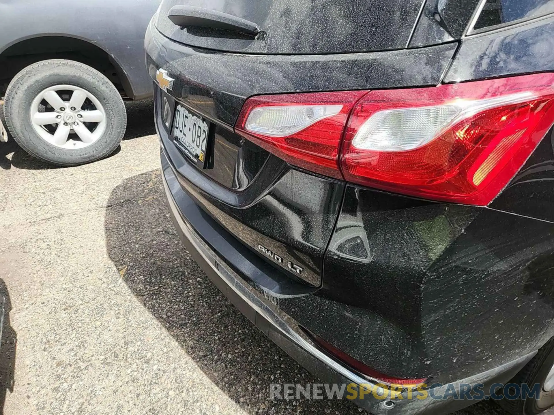 12 Photograph of a damaged car 2GNAXTEVXK6198058 CHEVROLET EQUINOX 2019