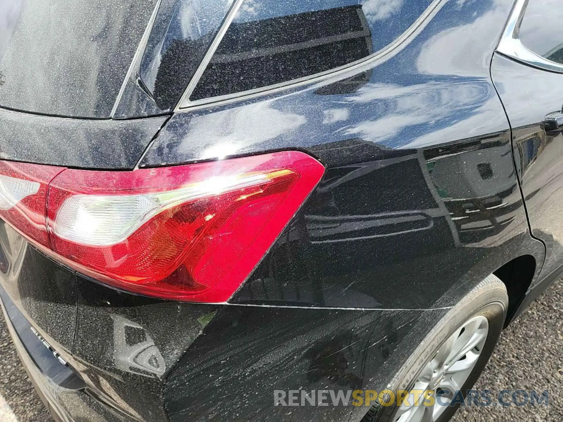 16 Photograph of a damaged car 2GNAXTEVXK6198058 CHEVROLET EQUINOX 2019