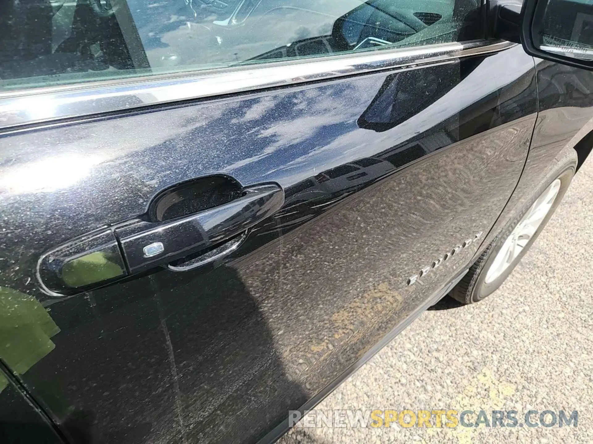 26 Photograph of a damaged car 2GNAXTEVXK6198058 CHEVROLET EQUINOX 2019