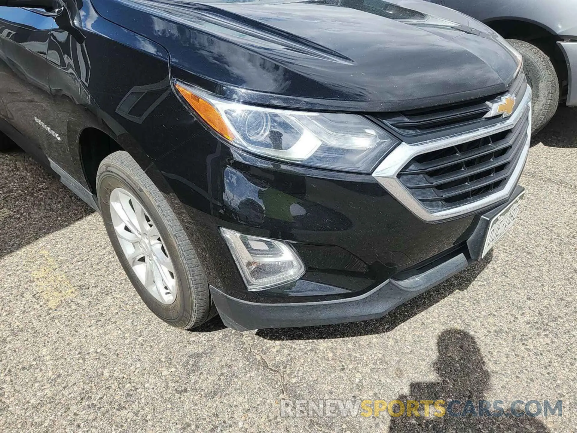 5 Photograph of a damaged car 2GNAXTEVXK6198058 CHEVROLET EQUINOX 2019
