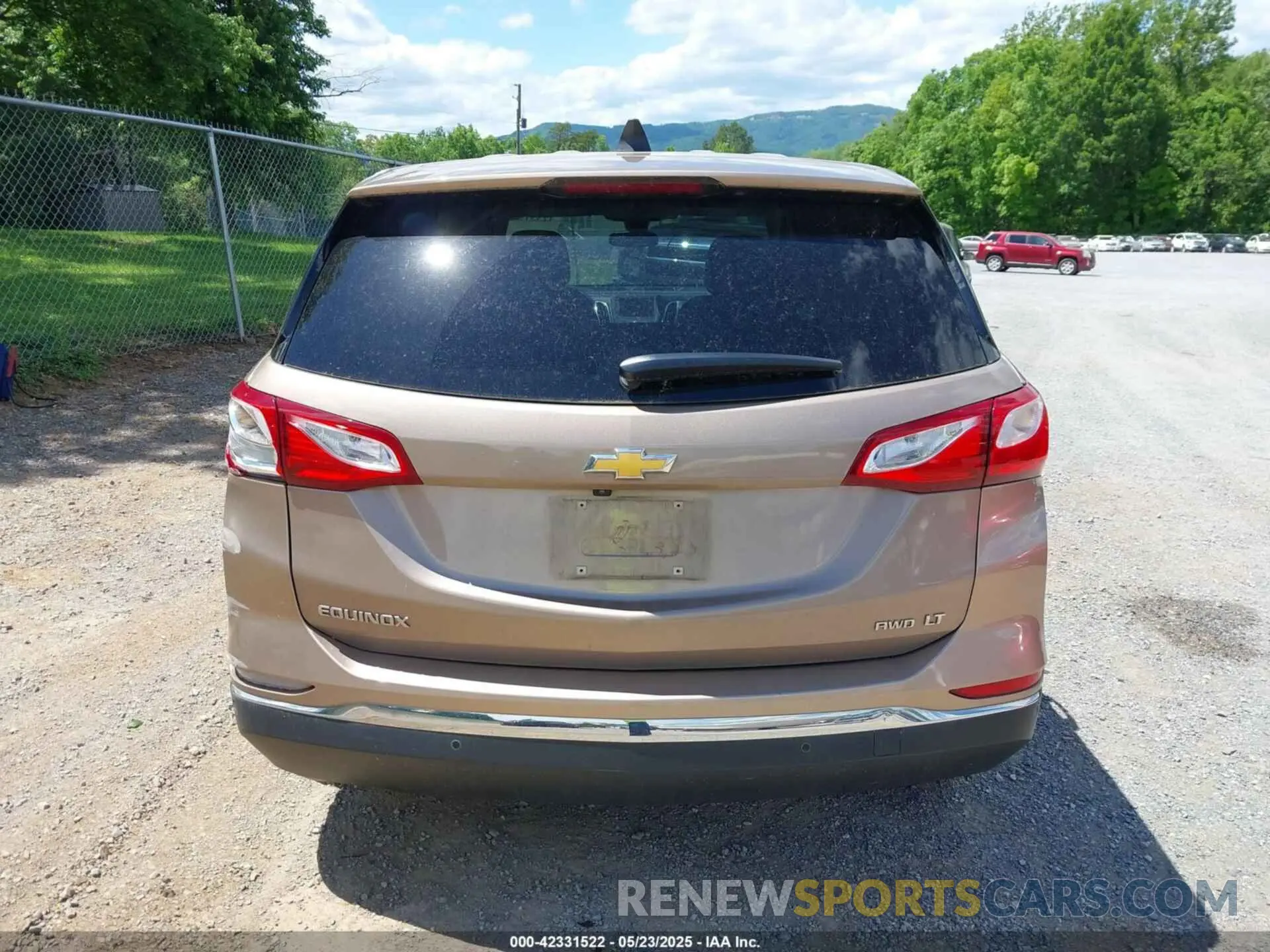 16 Photograph of a damaged car 2GNAXTEVXK6232662 CHEVROLET EQUINOX 2019
