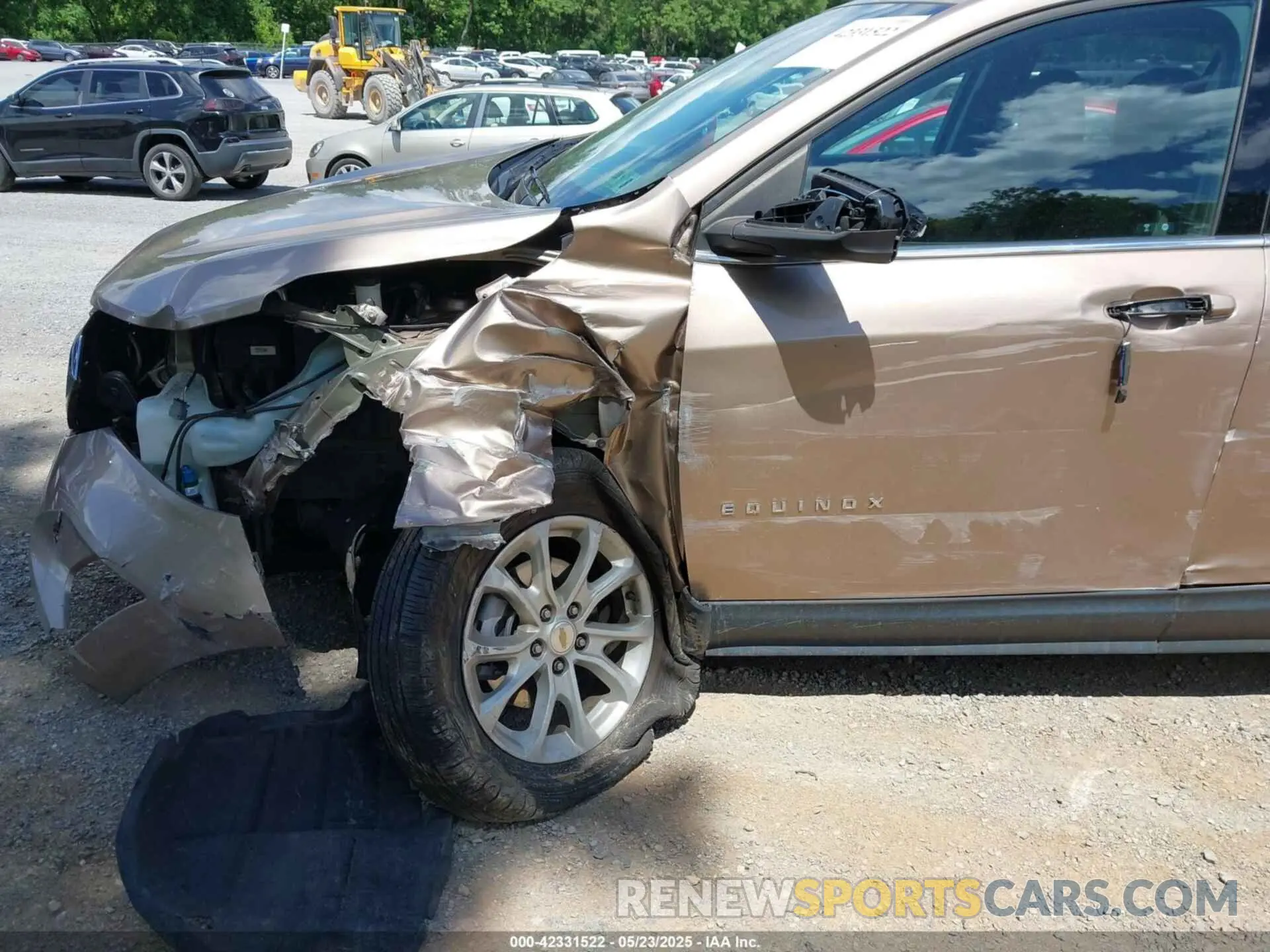 17 Photograph of a damaged car 2GNAXTEVXK6232662 CHEVROLET EQUINOX 2019