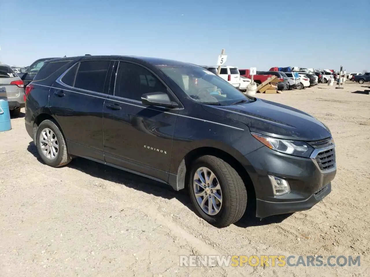 4 Photograph of a damaged car 2GNAXTEVXK6236145 CHEVROLET EQUINOX 2019