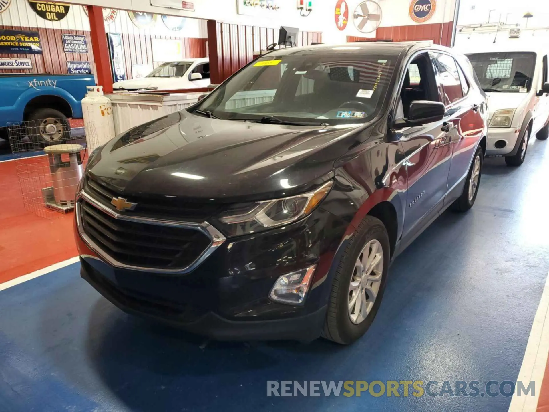 32 Photograph of a damaged car 2GNAXTEVXK6258193 CHEVROLET EQUINOX 2019