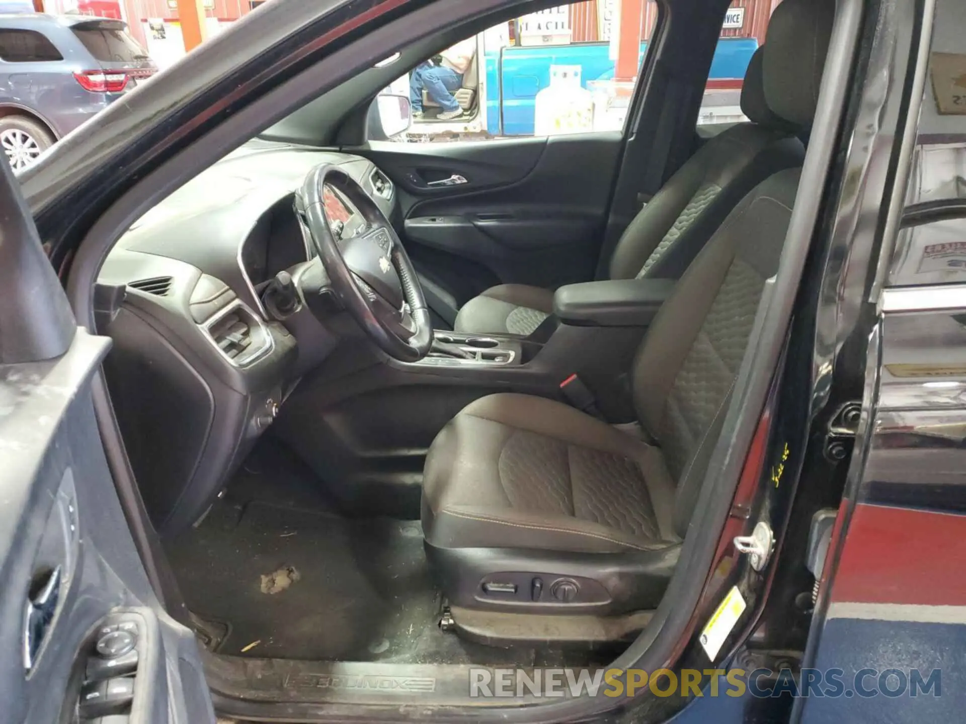 34 Photograph of a damaged car 2GNAXTEVXK6258193 CHEVROLET EQUINOX 2019