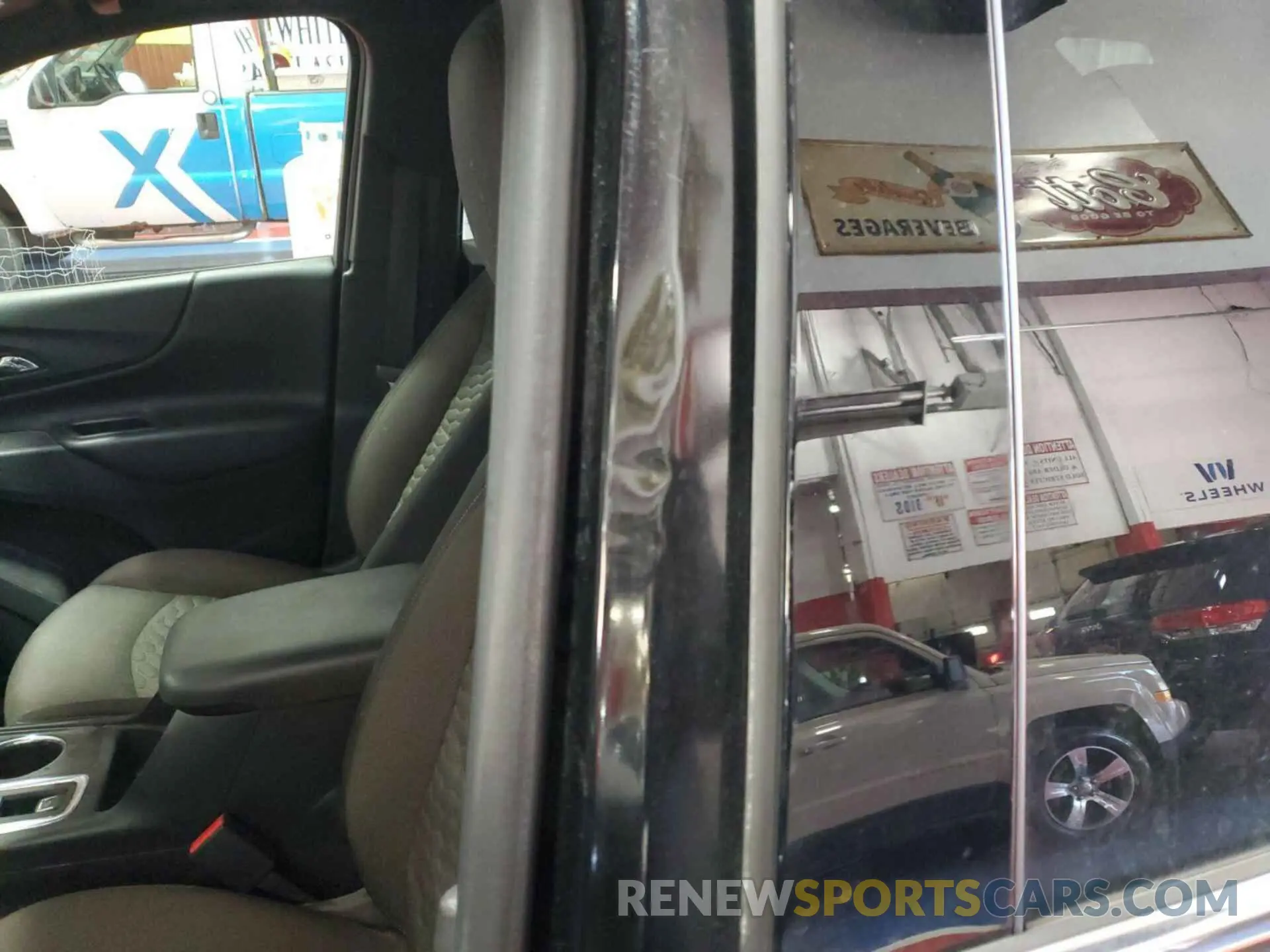 7 Photograph of a damaged car 2GNAXTEVXK6258193 CHEVROLET EQUINOX 2019