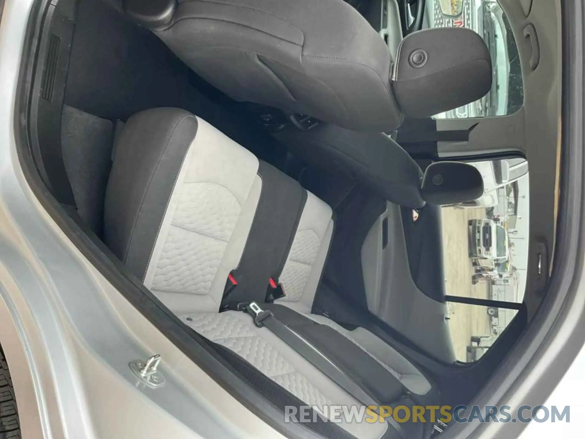 1 Photograph of a damaged car 2GNAXTEVXK6276015 CHEVROLET EQUINOX 2019