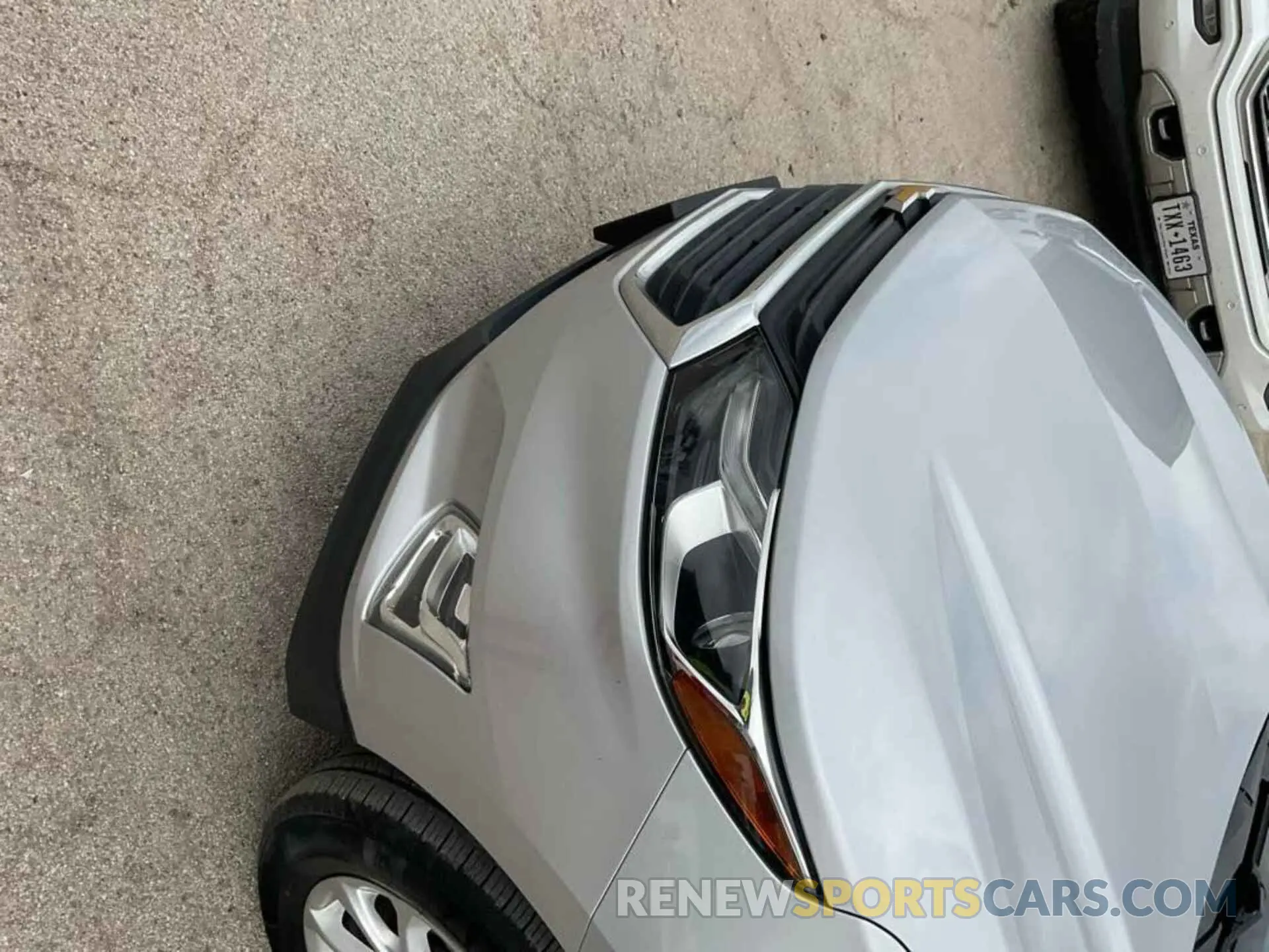 2 Photograph of a damaged car 2GNAXTEVXK6276015 CHEVROLET EQUINOX 2019