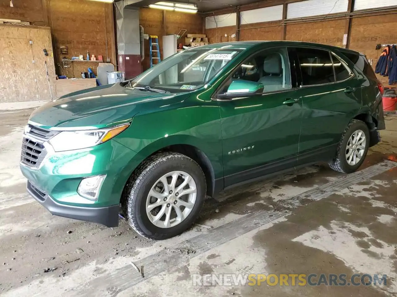 1 Photograph of a damaged car 2GNAXUEV0K6104808 CHEVROLET EQUINOX 2019