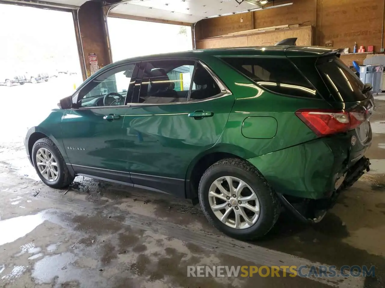 2 Photograph of a damaged car 2GNAXUEV0K6104808 CHEVROLET EQUINOX 2019