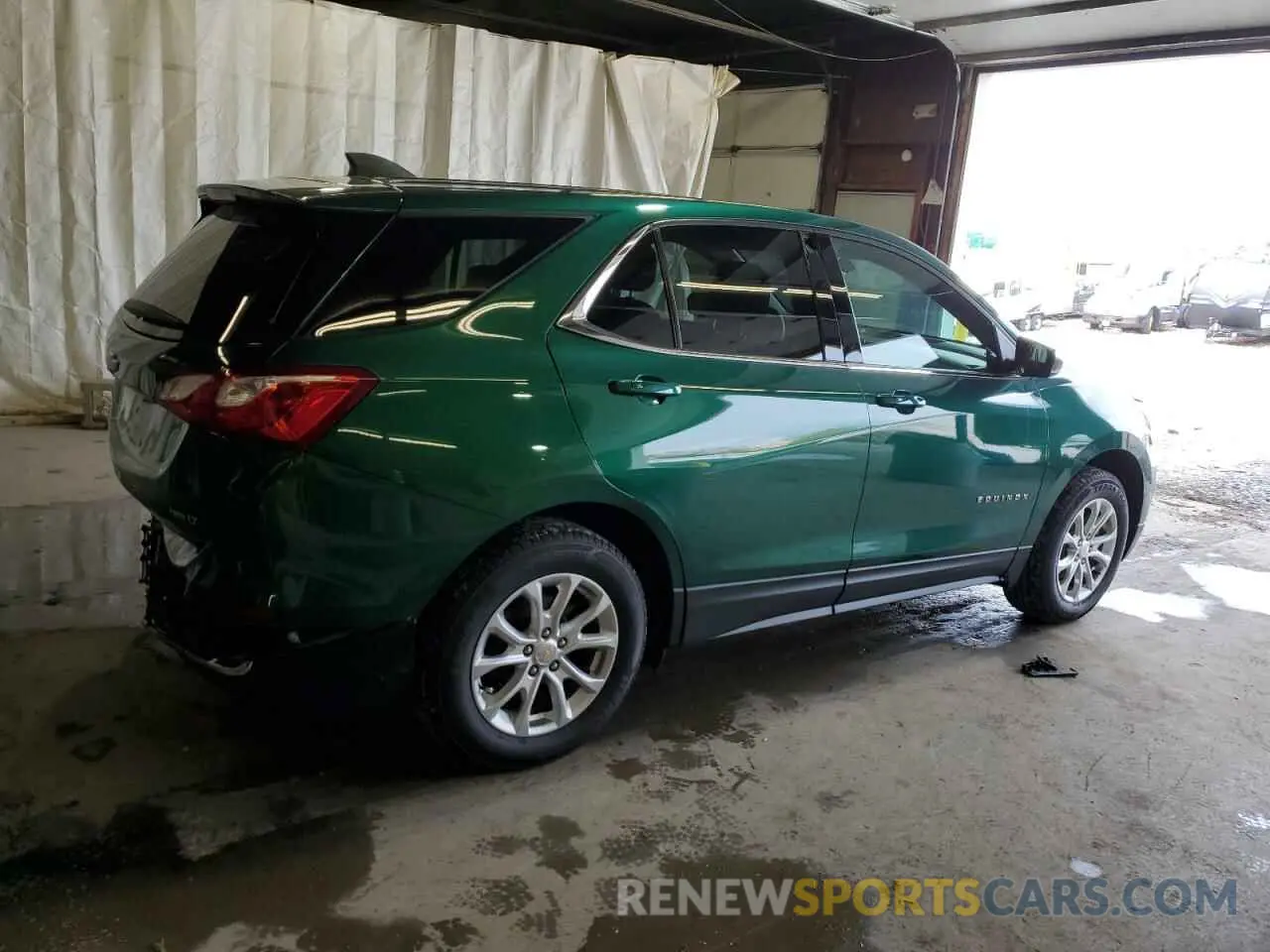 3 Photograph of a damaged car 2GNAXUEV0K6104808 CHEVROLET EQUINOX 2019