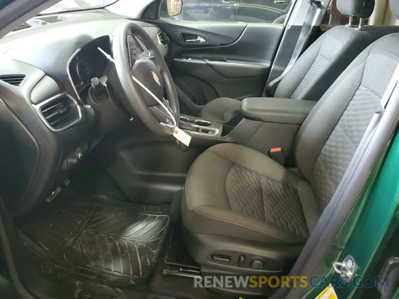 7 Photograph of a damaged car 2GNAXUEV0K6104808 CHEVROLET EQUINOX 2019