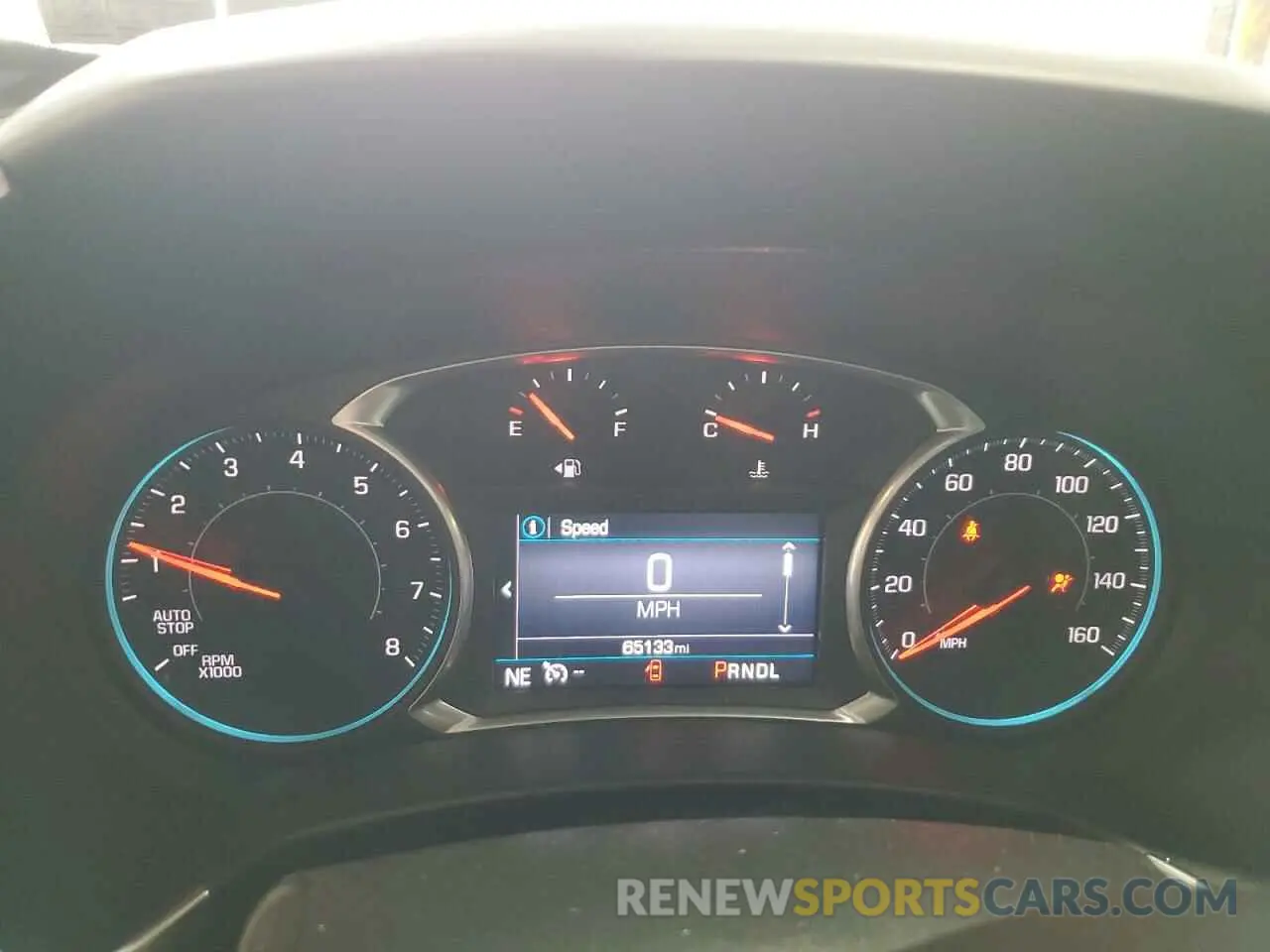 9 Photograph of a damaged car 2GNAXUEV0K6104808 CHEVROLET EQUINOX 2019