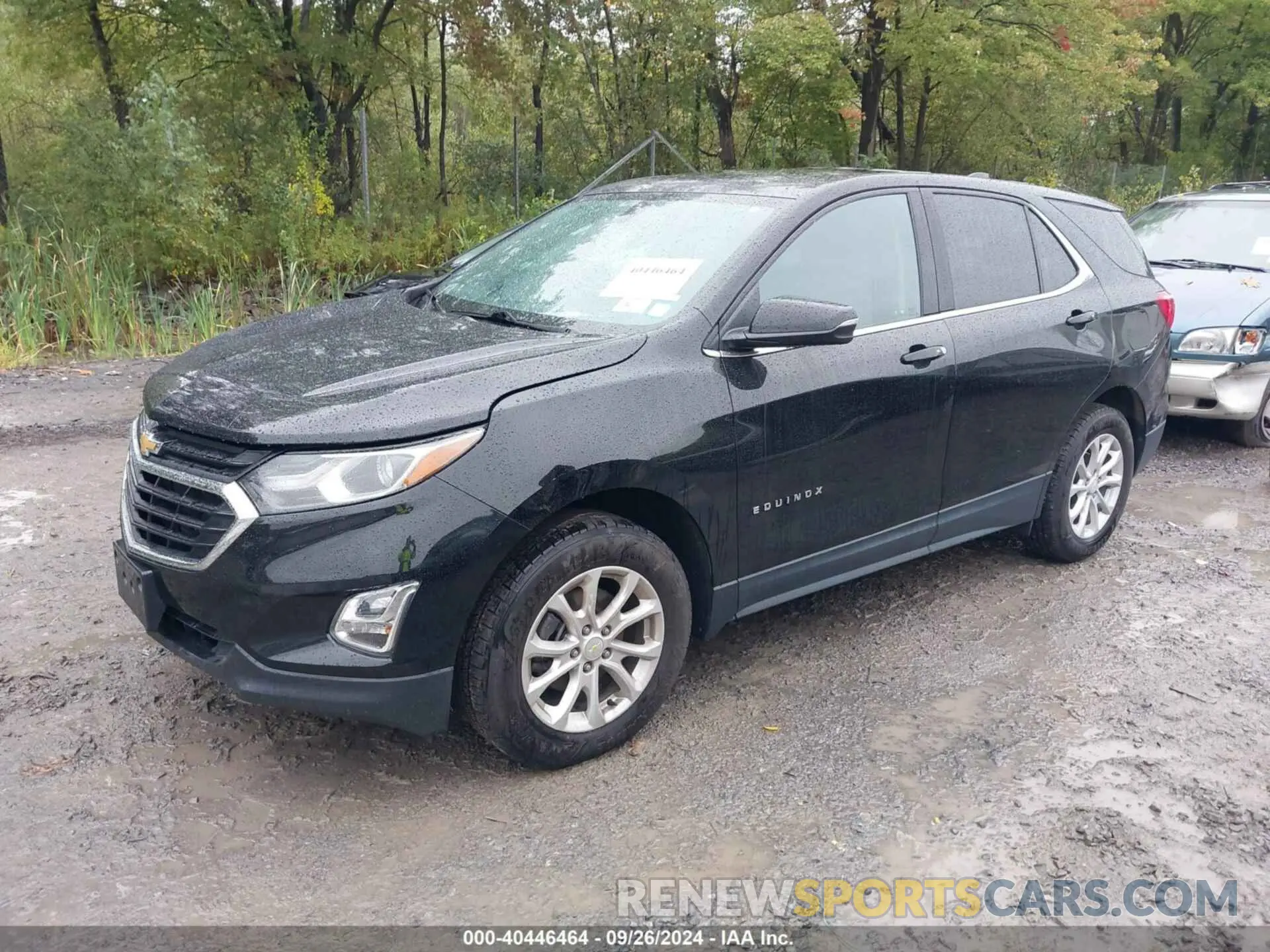 2 Photograph of a damaged car 2GNAXUEV0K6105389 CHEVROLET EQUINOX 2019