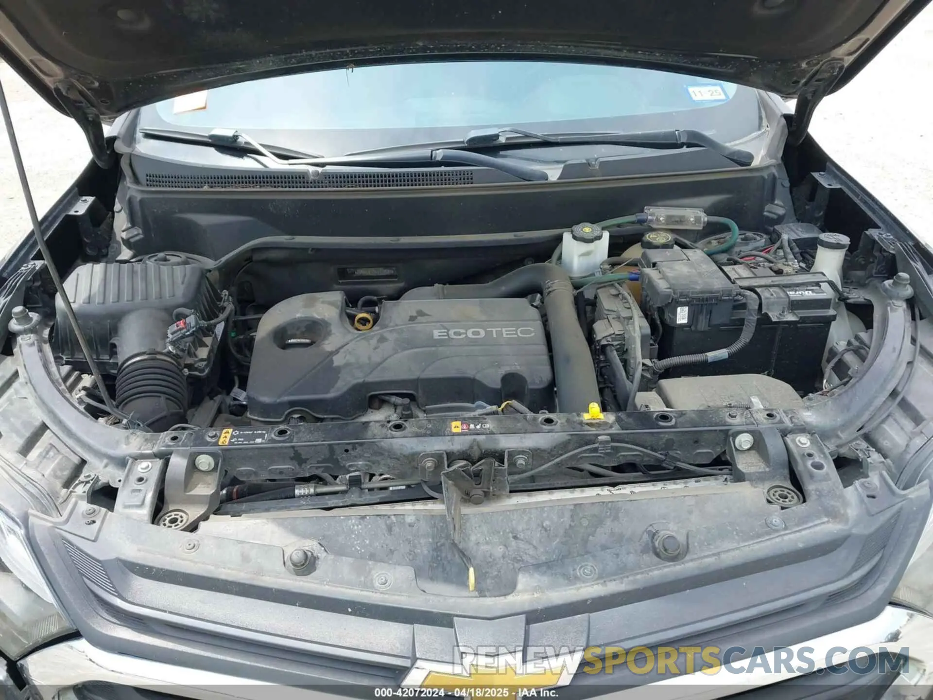 10 Photograph of a damaged car 2GNAXUEV0K6135685 CHEVROLET EQUINOX 2019