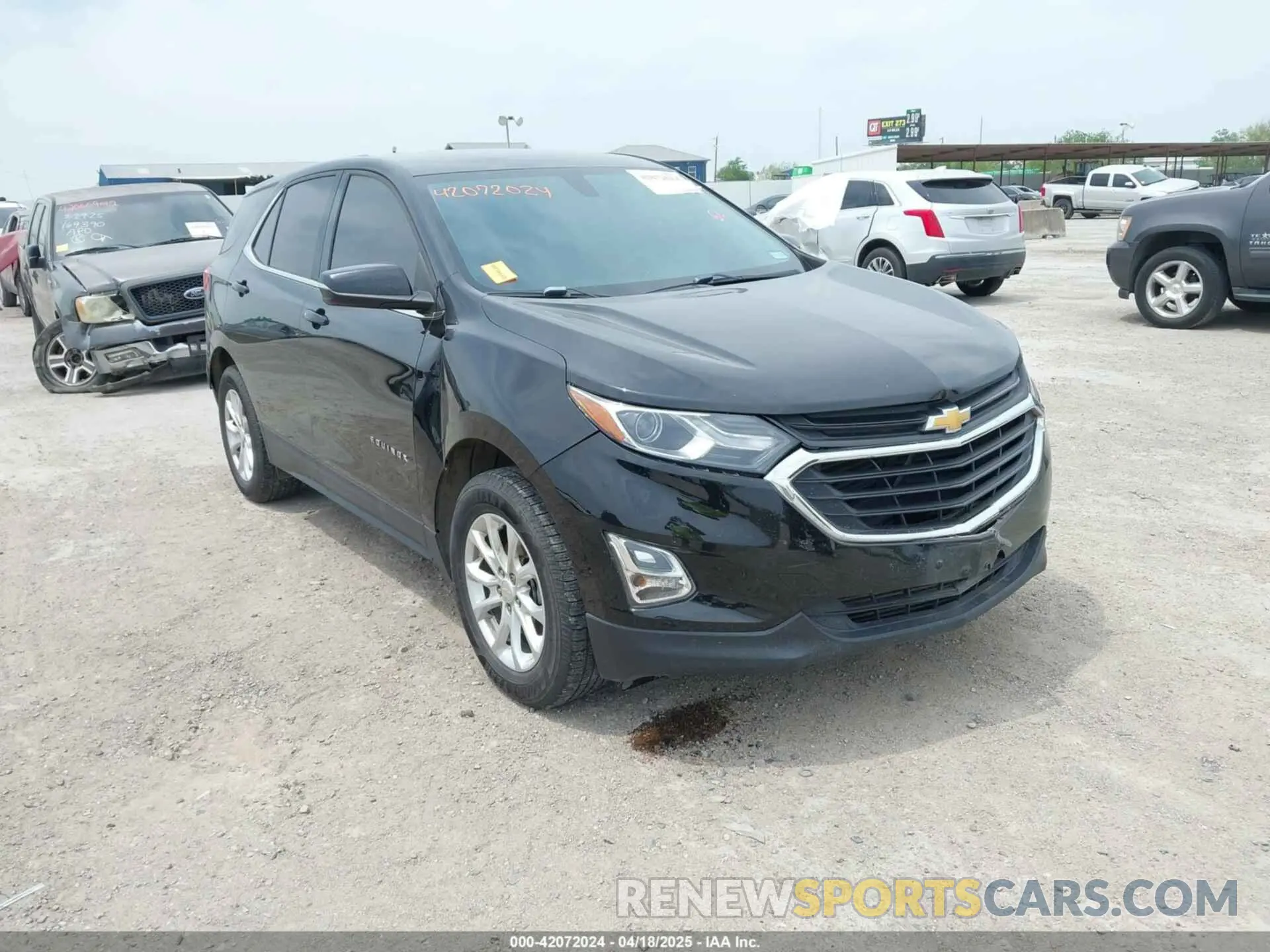 6 Photograph of a damaged car 2GNAXUEV0K6135685 CHEVROLET EQUINOX 2019