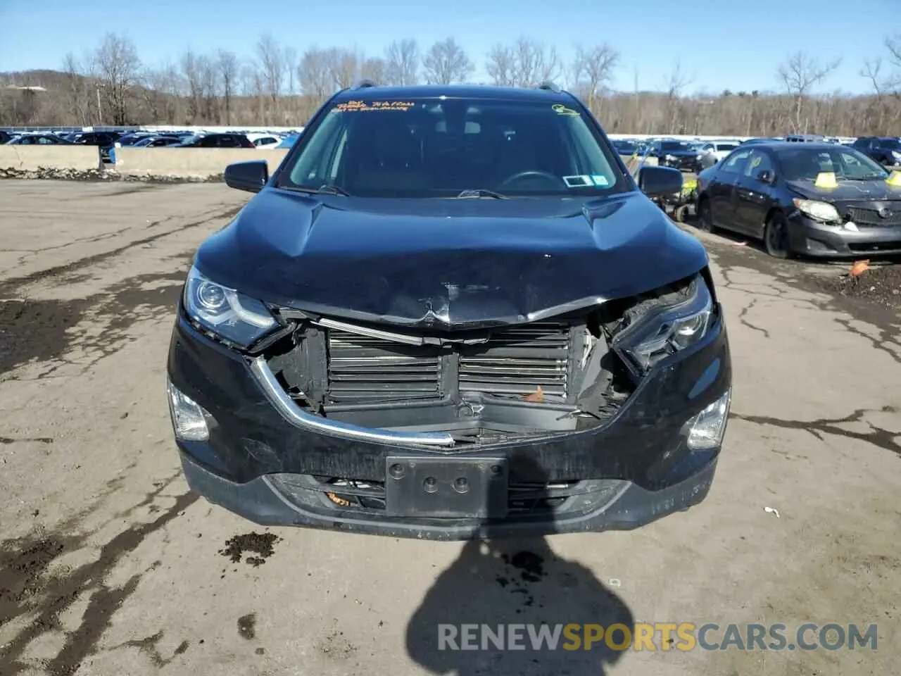 5 Photograph of a damaged car 2GNAXUEV0K6138893 CHEVROLET EQUINOX 2019