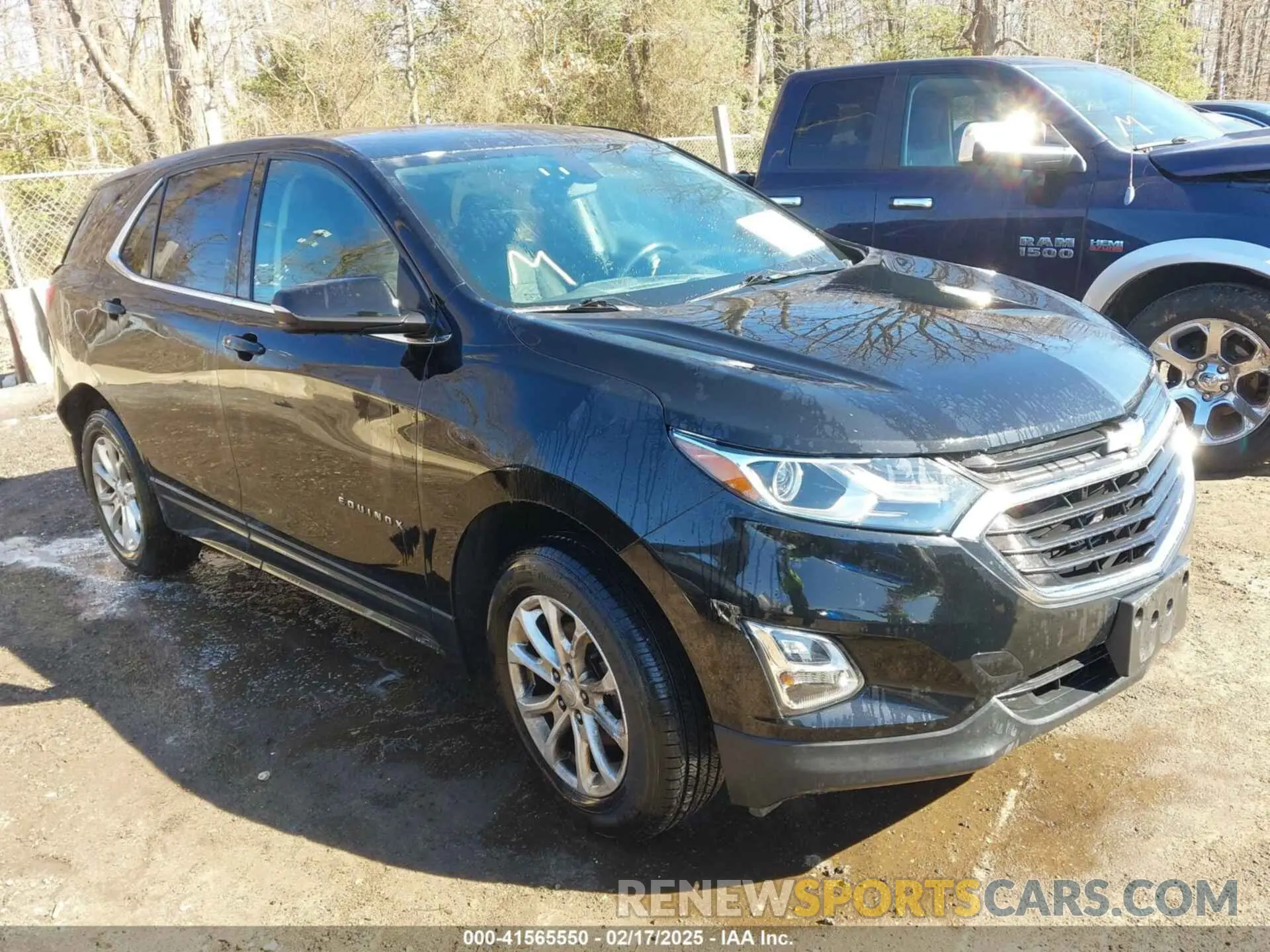 1 Photograph of a damaged car 2GNAXUEV0K6185454 CHEVROLET EQUINOX 2019