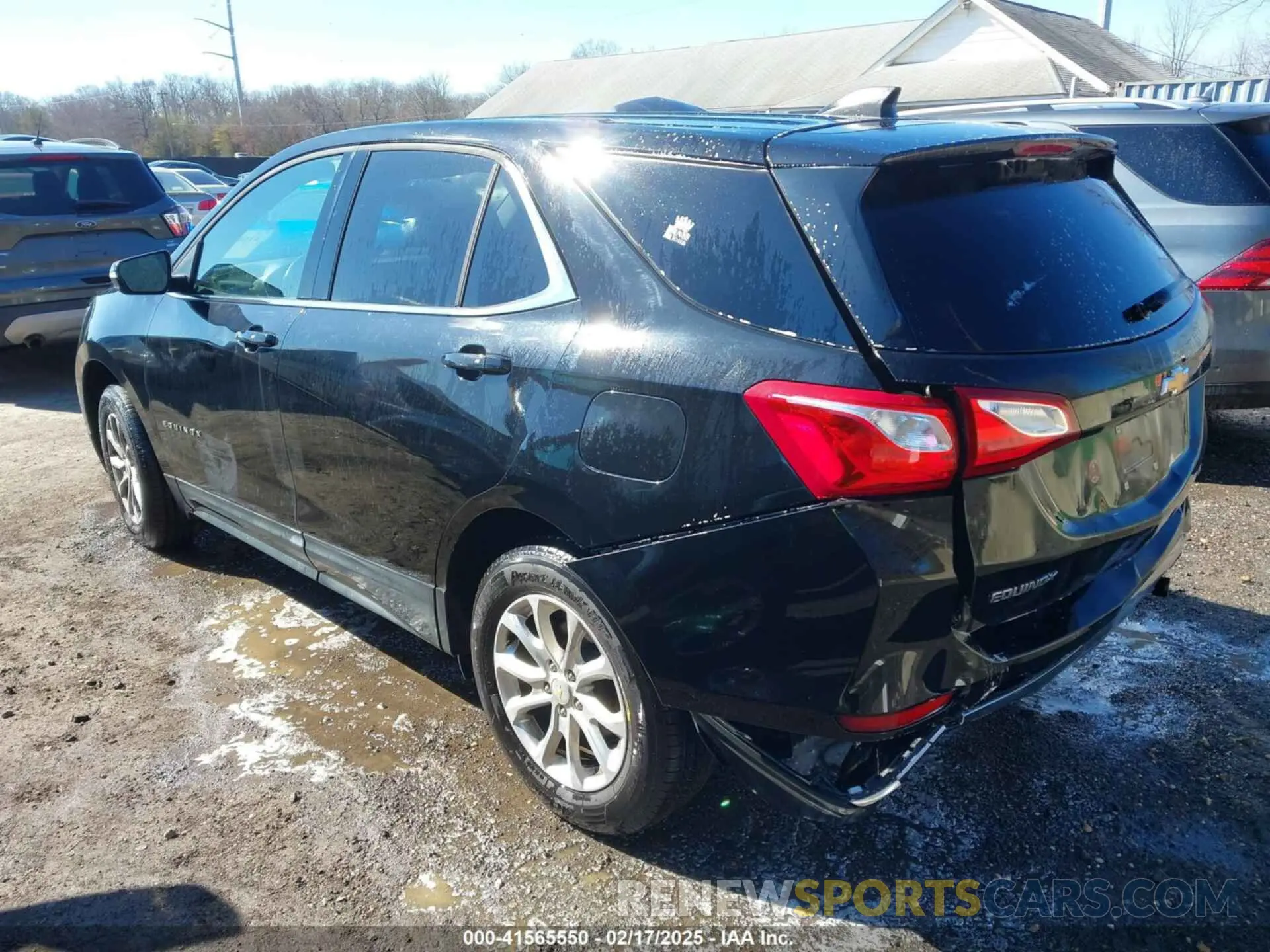 3 Photograph of a damaged car 2GNAXUEV0K6185454 CHEVROLET EQUINOX 2019
