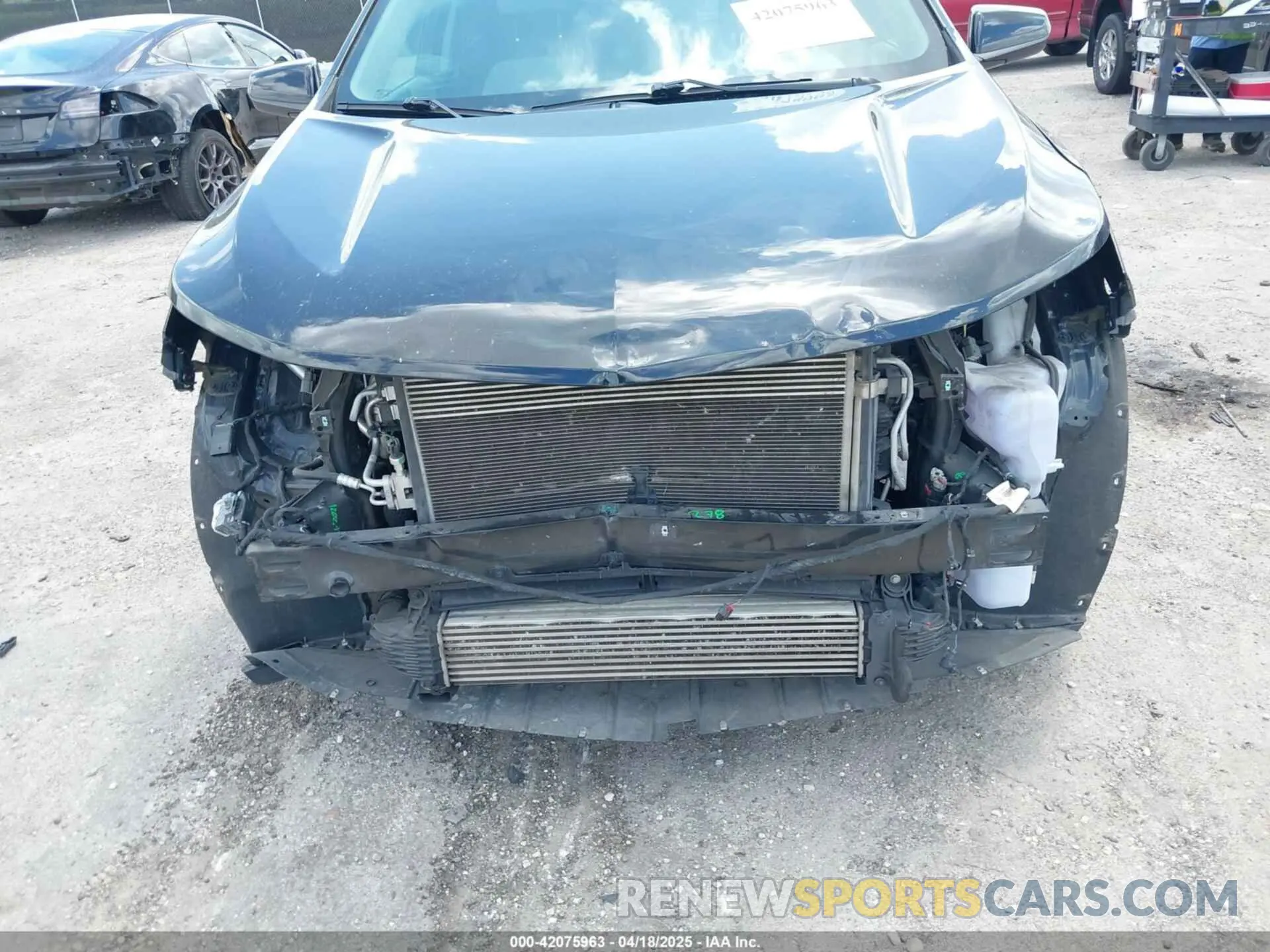 6 Photograph of a damaged car 2GNAXUEV0K6253705 CHEVROLET EQUINOX 2019