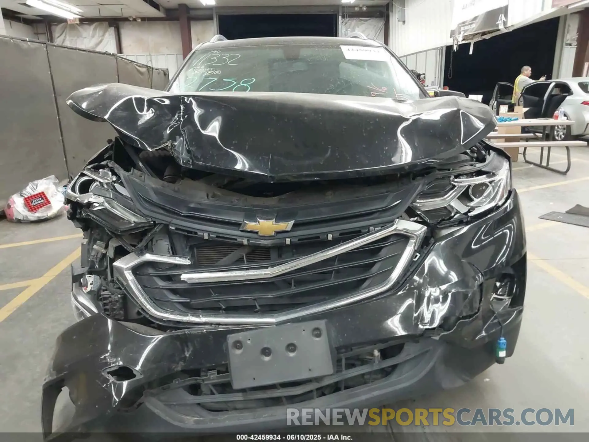 11 Photograph of a damaged car 2GNAXUEV0K6278569 CHEVROLET EQUINOX 2019