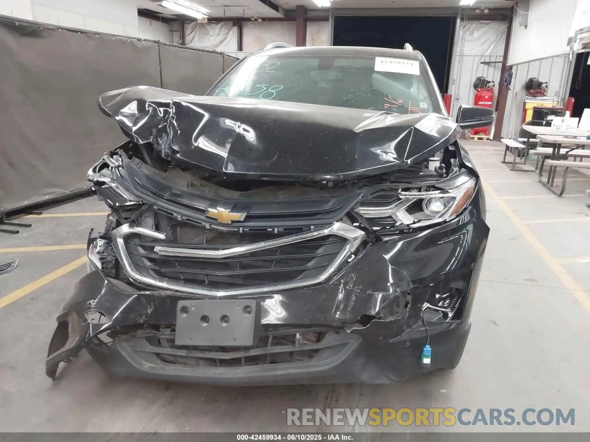 6 Photograph of a damaged car 2GNAXUEV0K6278569 CHEVROLET EQUINOX 2019