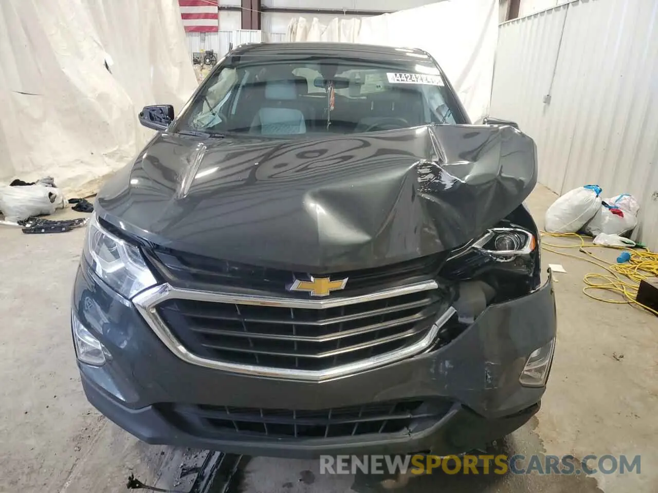 5 Photograph of a damaged car 2GNAXUEV0K6278877 CHEVROLET EQUINOX 2019