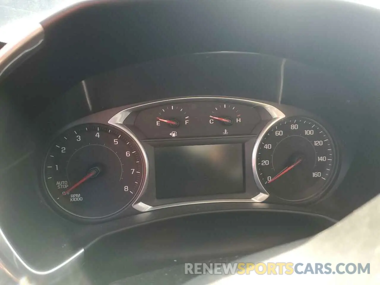 9 Photograph of a damaged car 2GNAXUEV0K6278877 CHEVROLET EQUINOX 2019