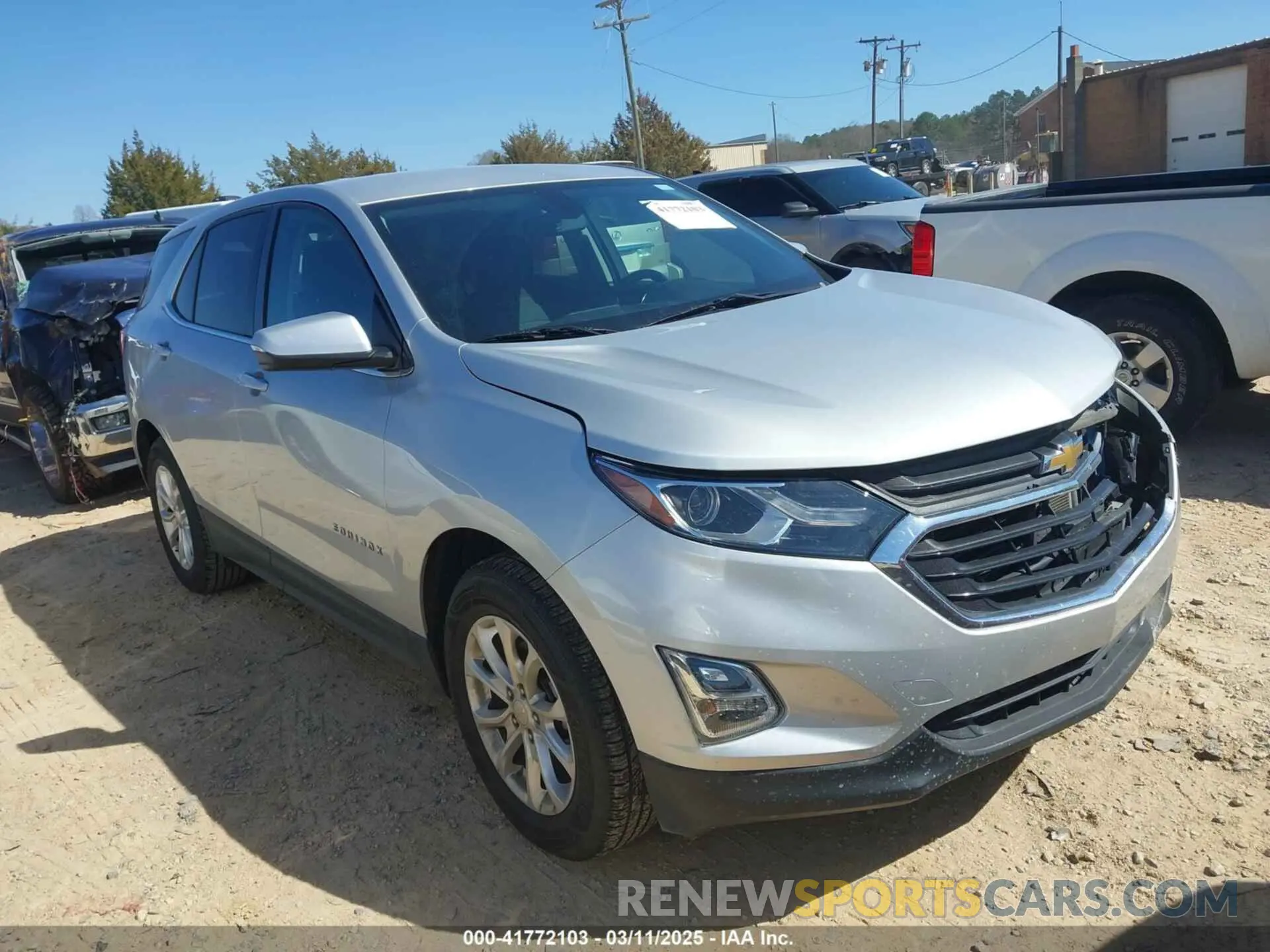 1 Photograph of a damaged car 2GNAXUEV0K6285473 CHEVROLET EQUINOX 2019