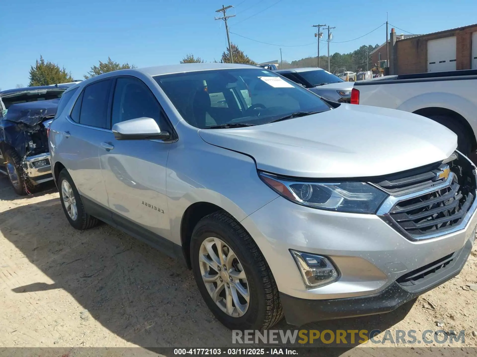 13 Photograph of a damaged car 2GNAXUEV0K6285473 CHEVROLET EQUINOX 2019