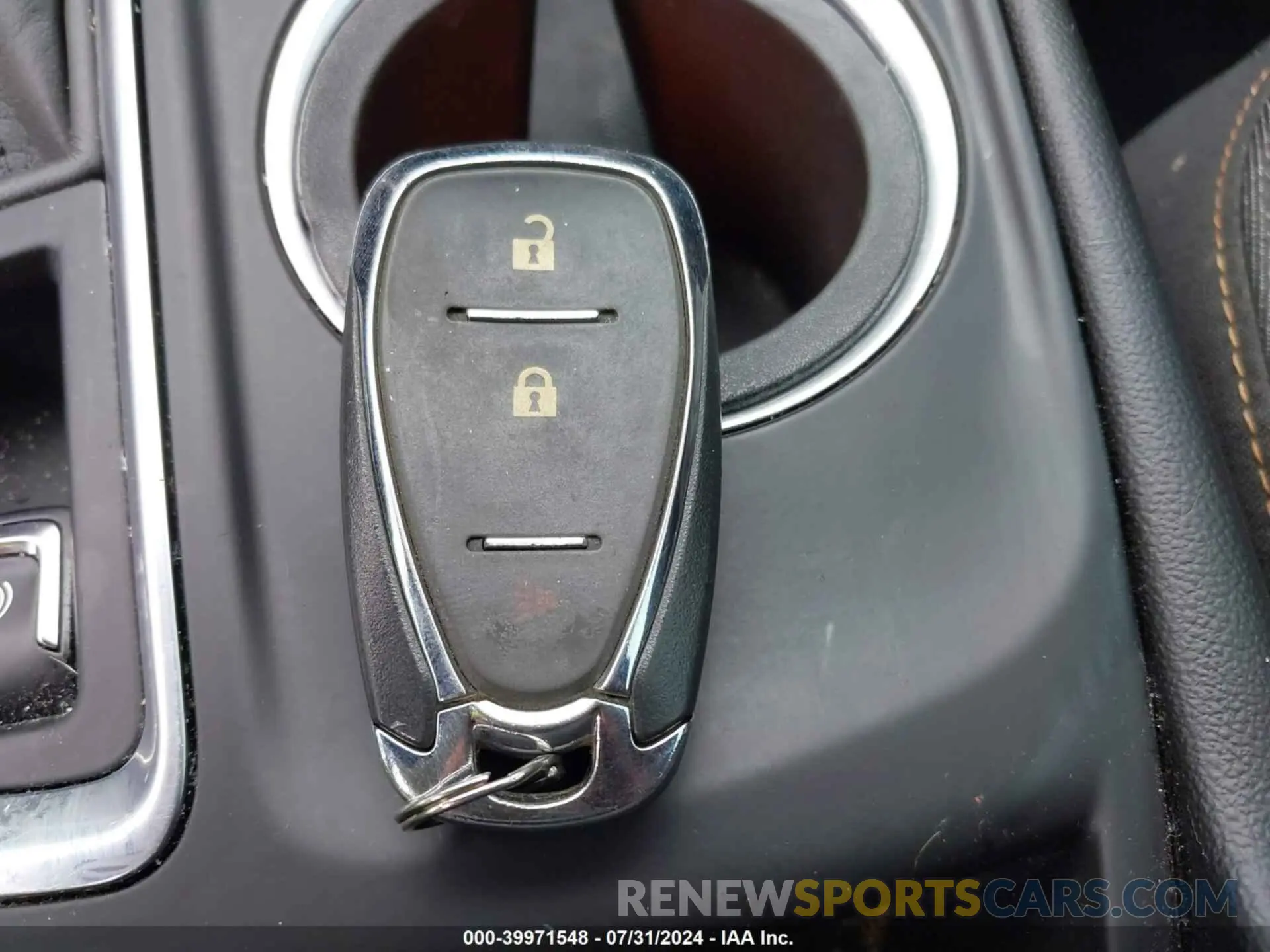 11 Photograph of a damaged car 2GNAXUEV1K6116045 CHEVROLET EQUINOX 2019